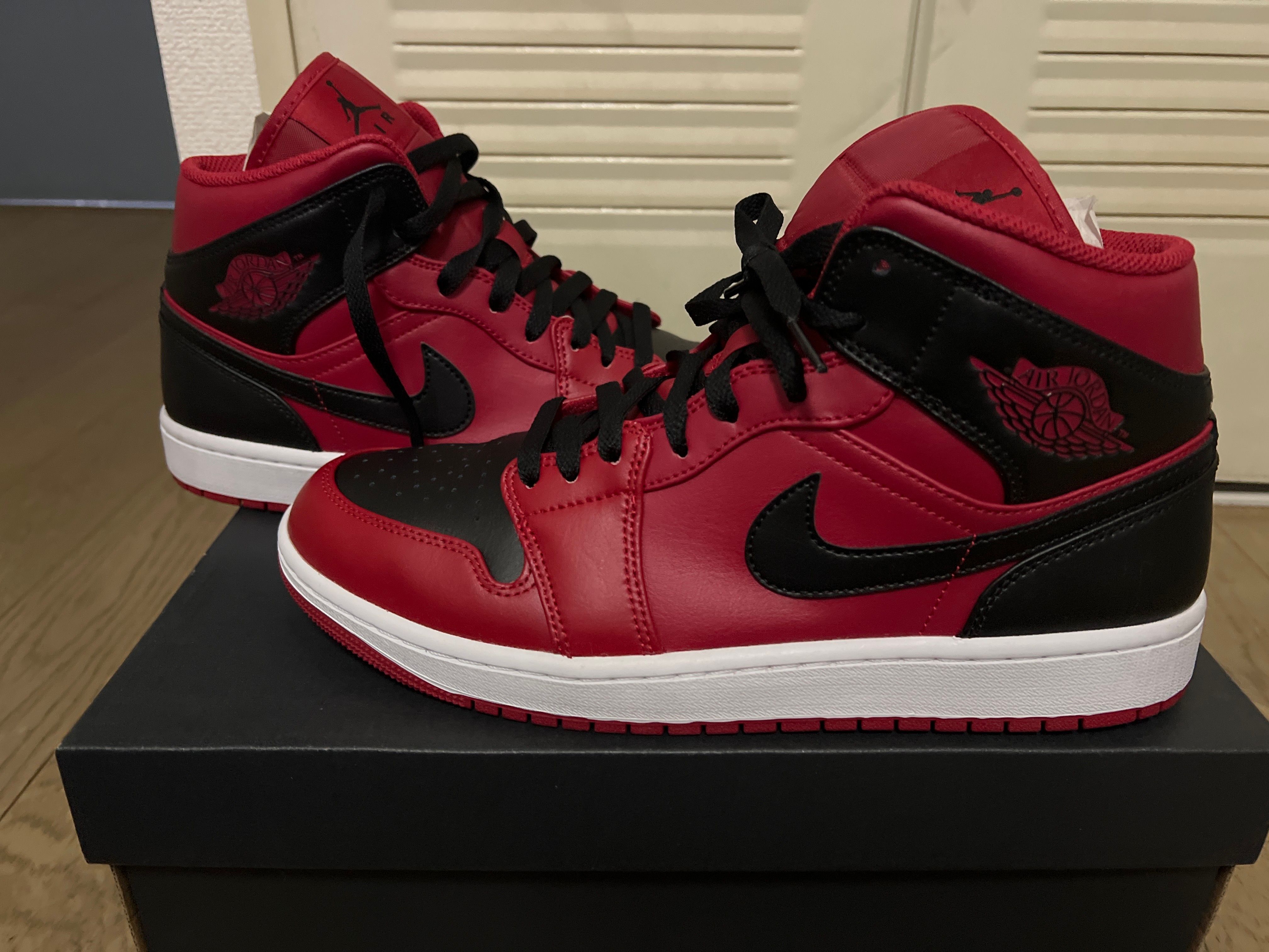Nike Air Jordan 1 Mid "Reverse Bred"