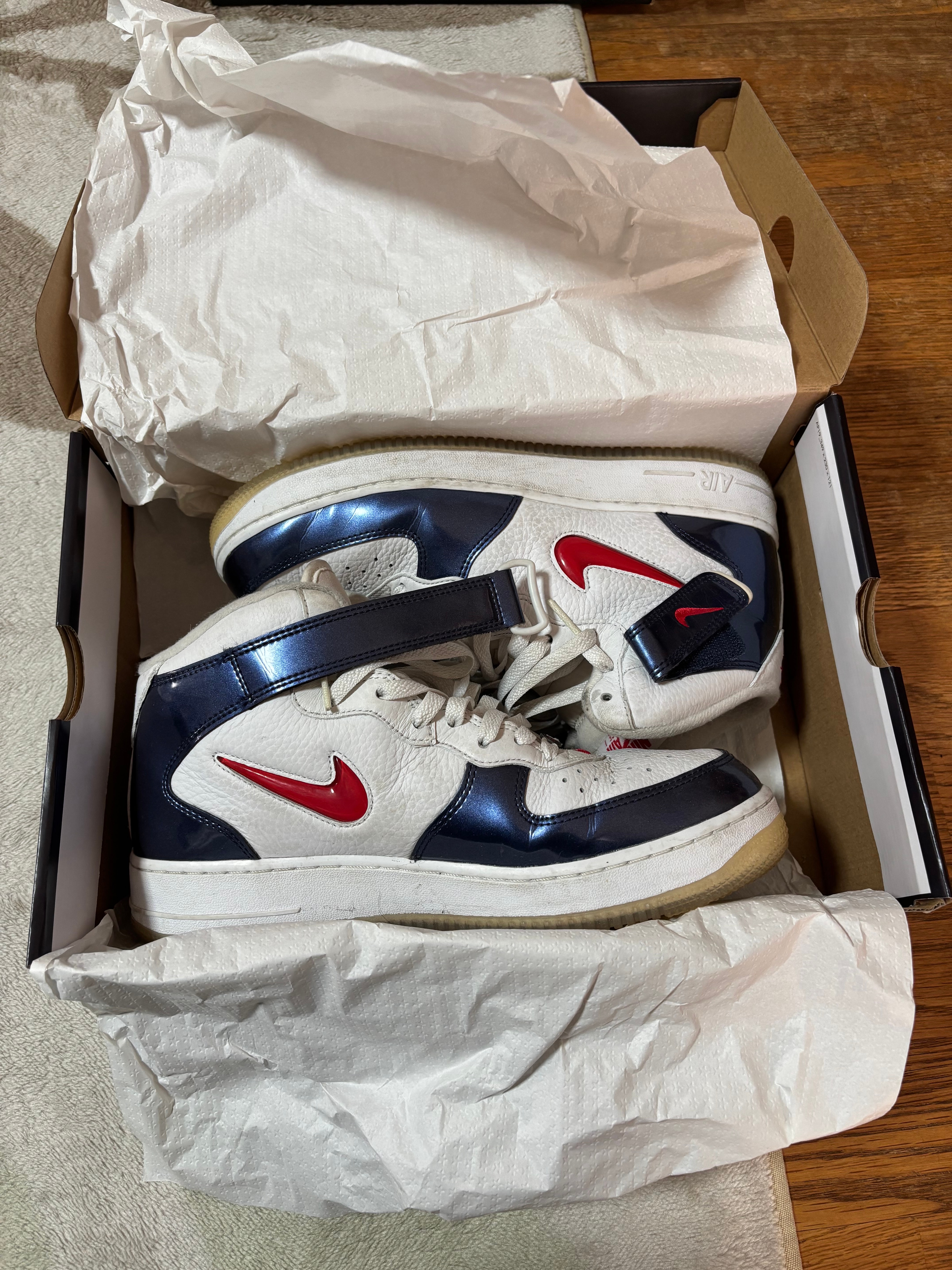 Nike Air Force 1 Mid QS "University Red and Midnight Navy"