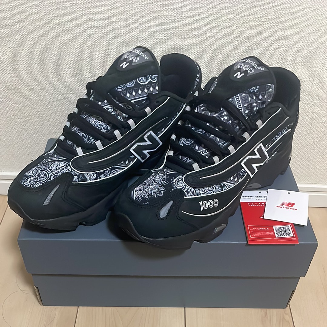 atmos × New Balance 1000 "bāṅdhnū/Black Paisley"