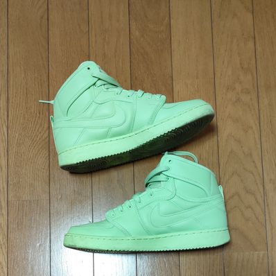 Billie Eilish × Nike Women's Air Jordan 1 High KO "Volt"