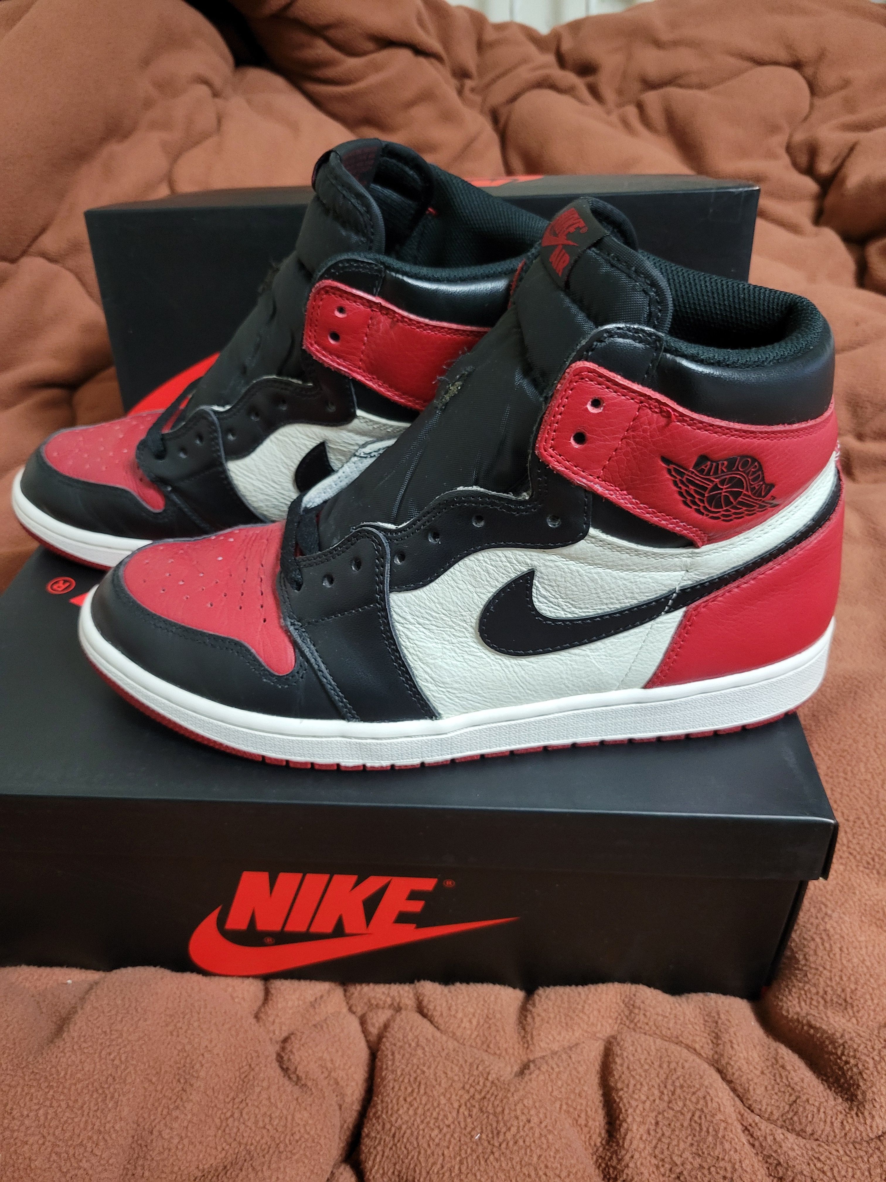 Nike Air Jordan 1 Retro High OG "Bred Toe"