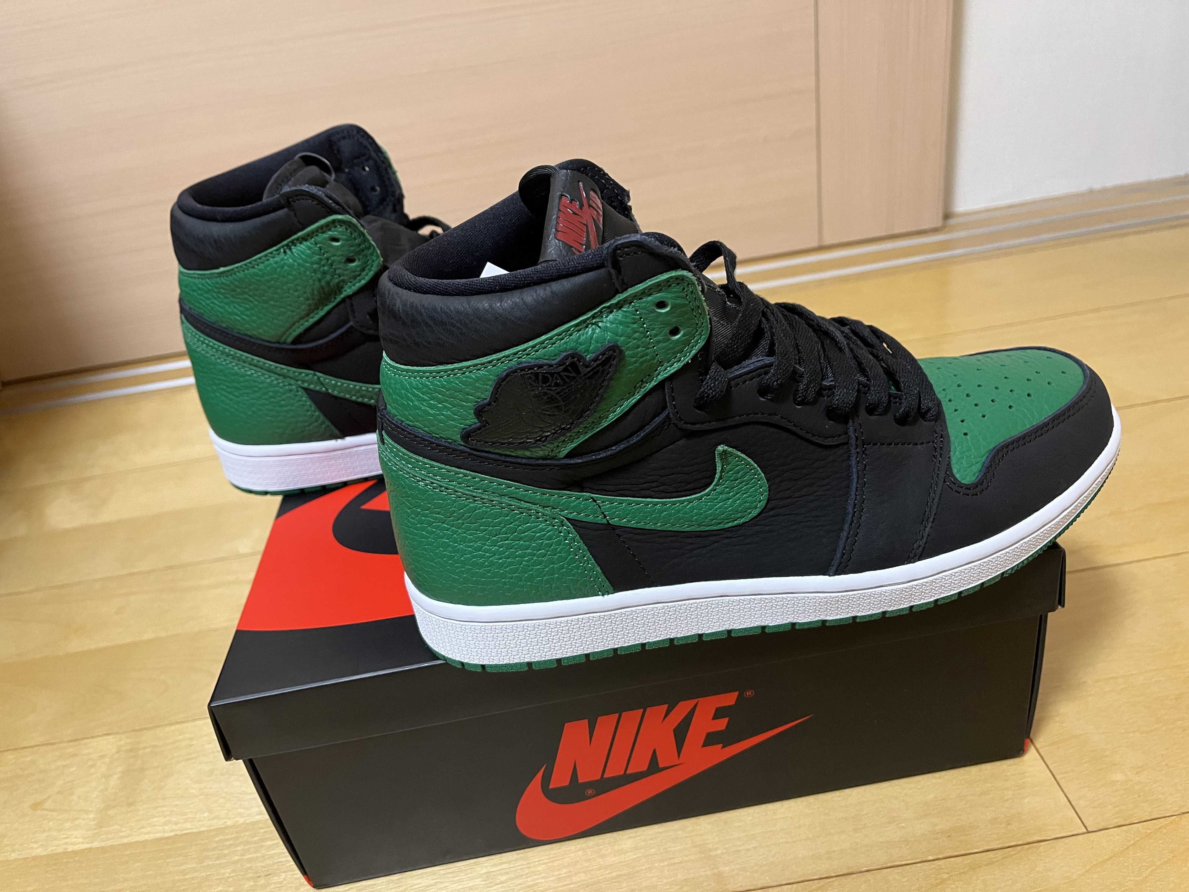 Nike Air Jordan 1 Retro High OG "Black/Pine Green" (2020)