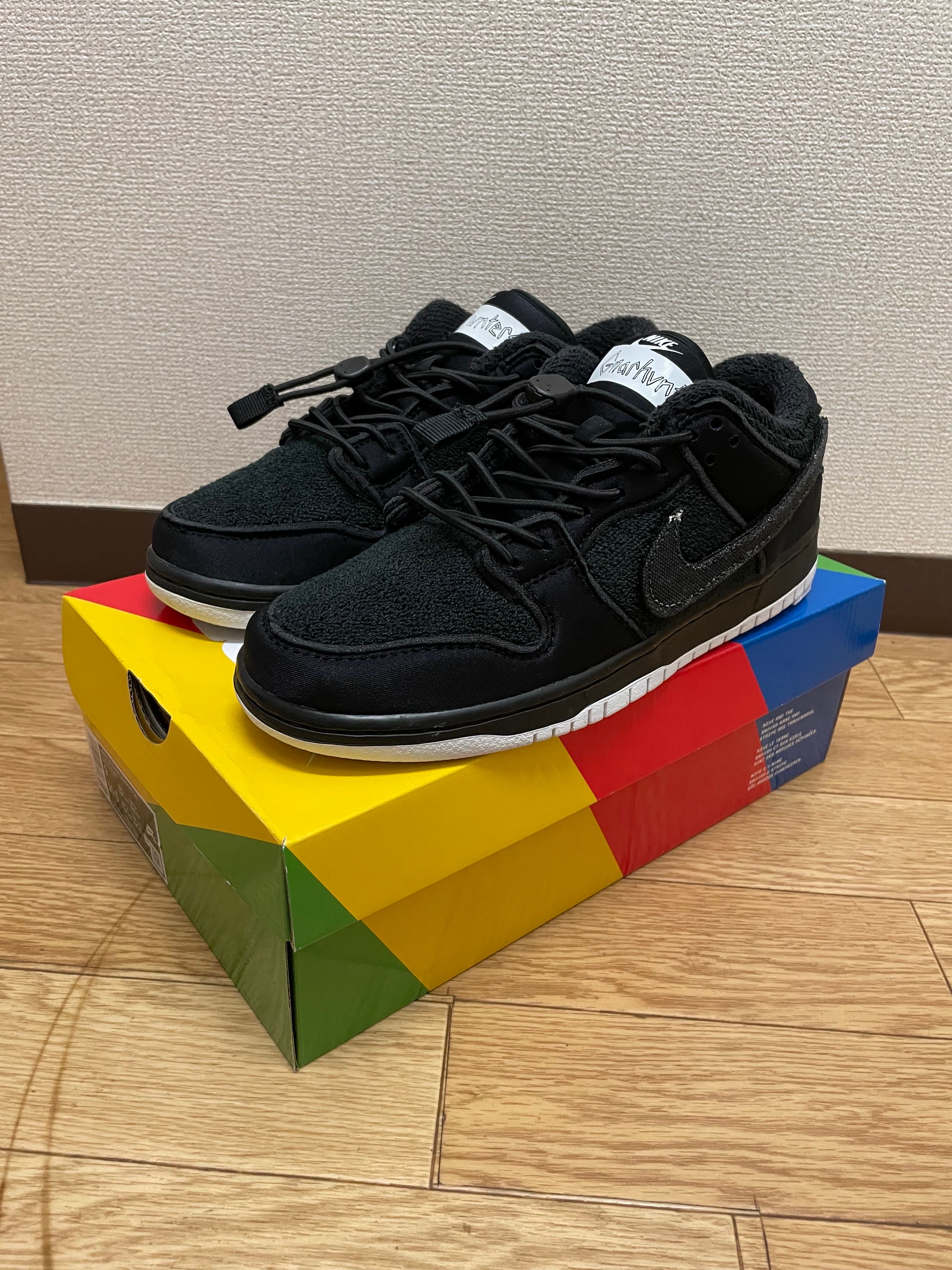 Gnarhunters × Nike SB Dunk Low "Black/White"