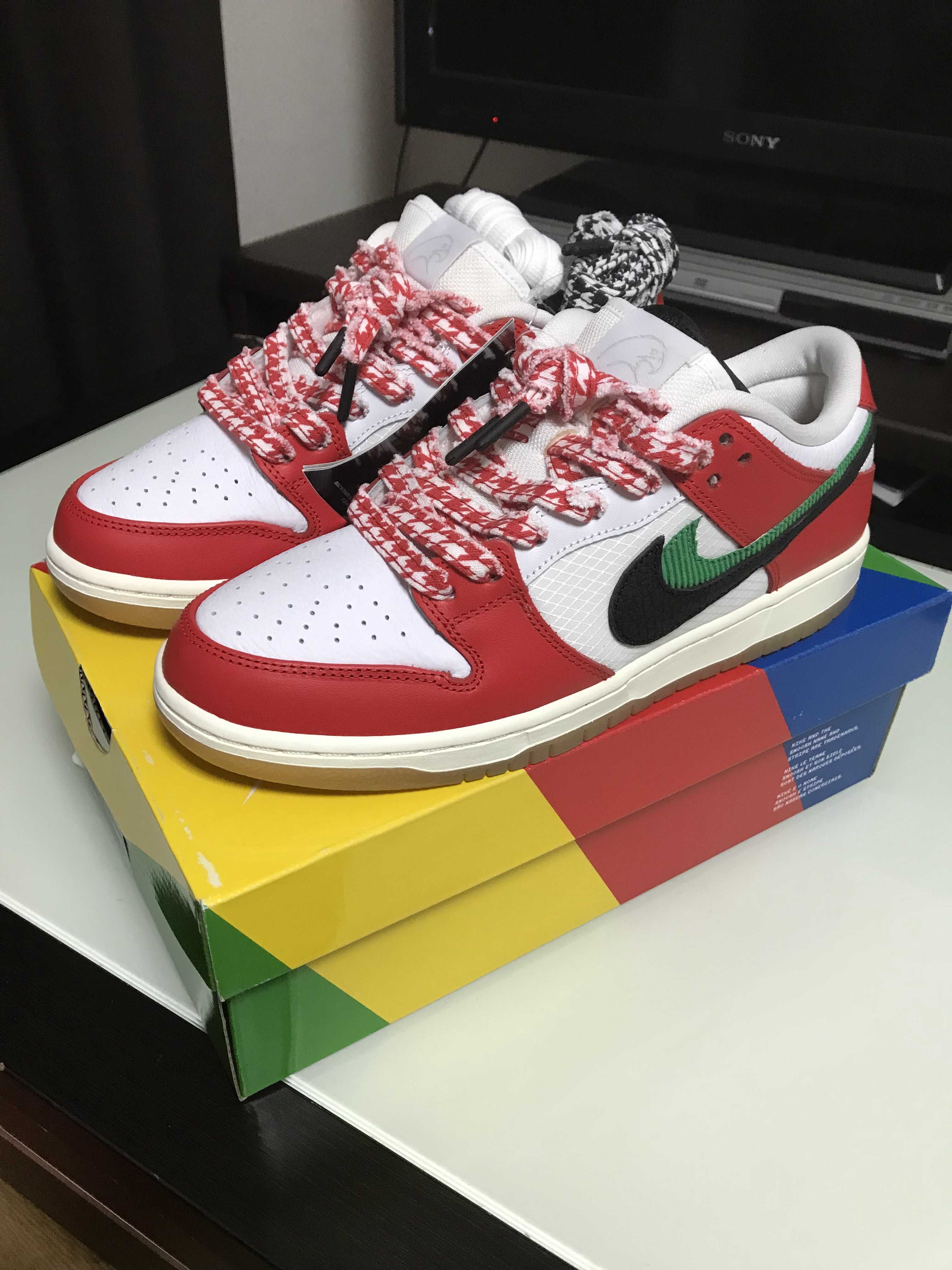 Frame Skate x Nike SB Dunk Low "Habibi"