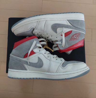 SNS×NIKE AIR JORDAN 1 MID "GREY/RED"