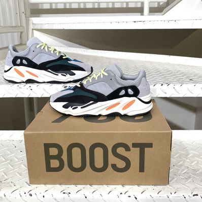 adidas YEEZY Boost 700 "Wave Runner"