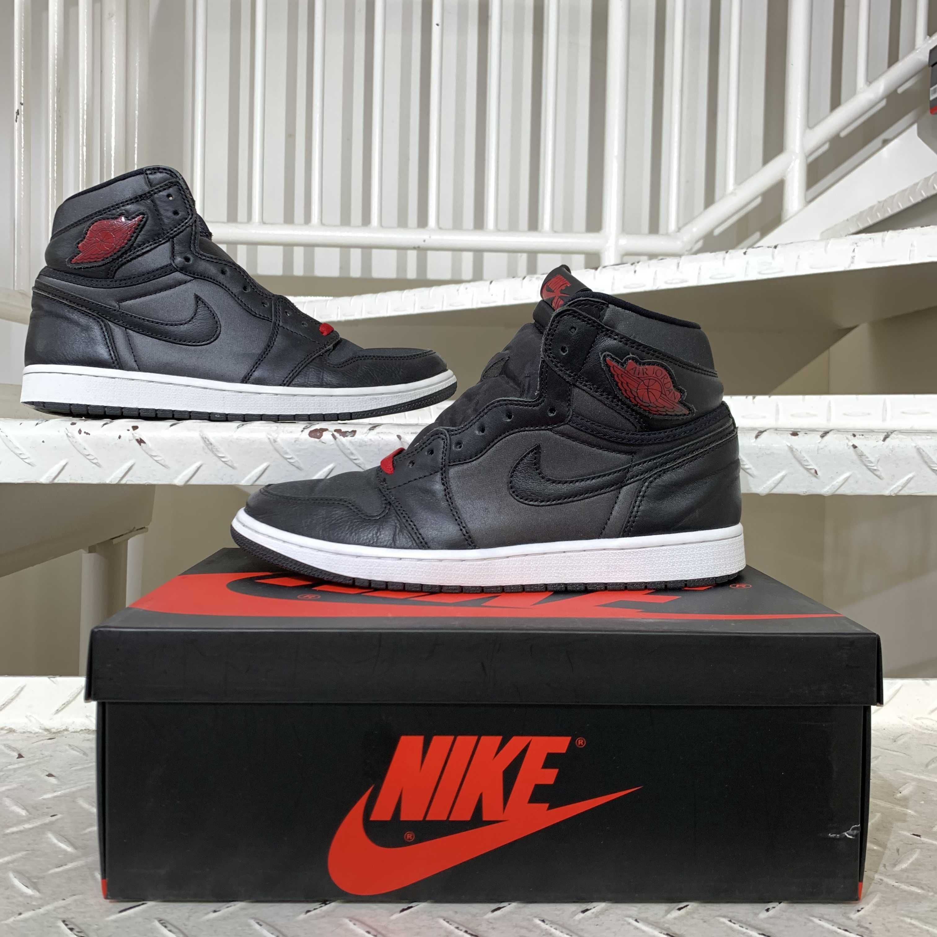Nike Air Jordan 1 Retro High OG "Black/Metallic Silver/Gym Red"  