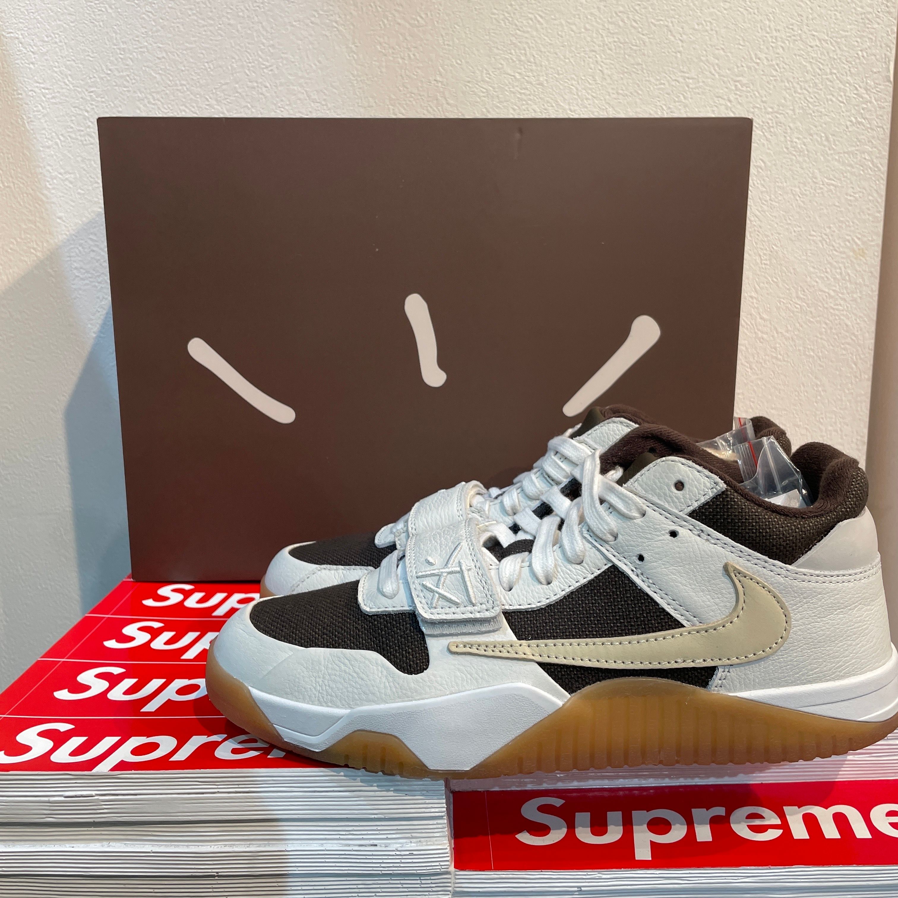 Travis Scott × Nike Jordan Jumpman Jack TR "Sail and Dark Mocha"