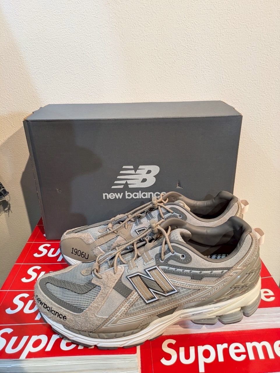 INVINCIBLE × N.HOOLYWOOD × New Balance 1906U "Gray Titan"