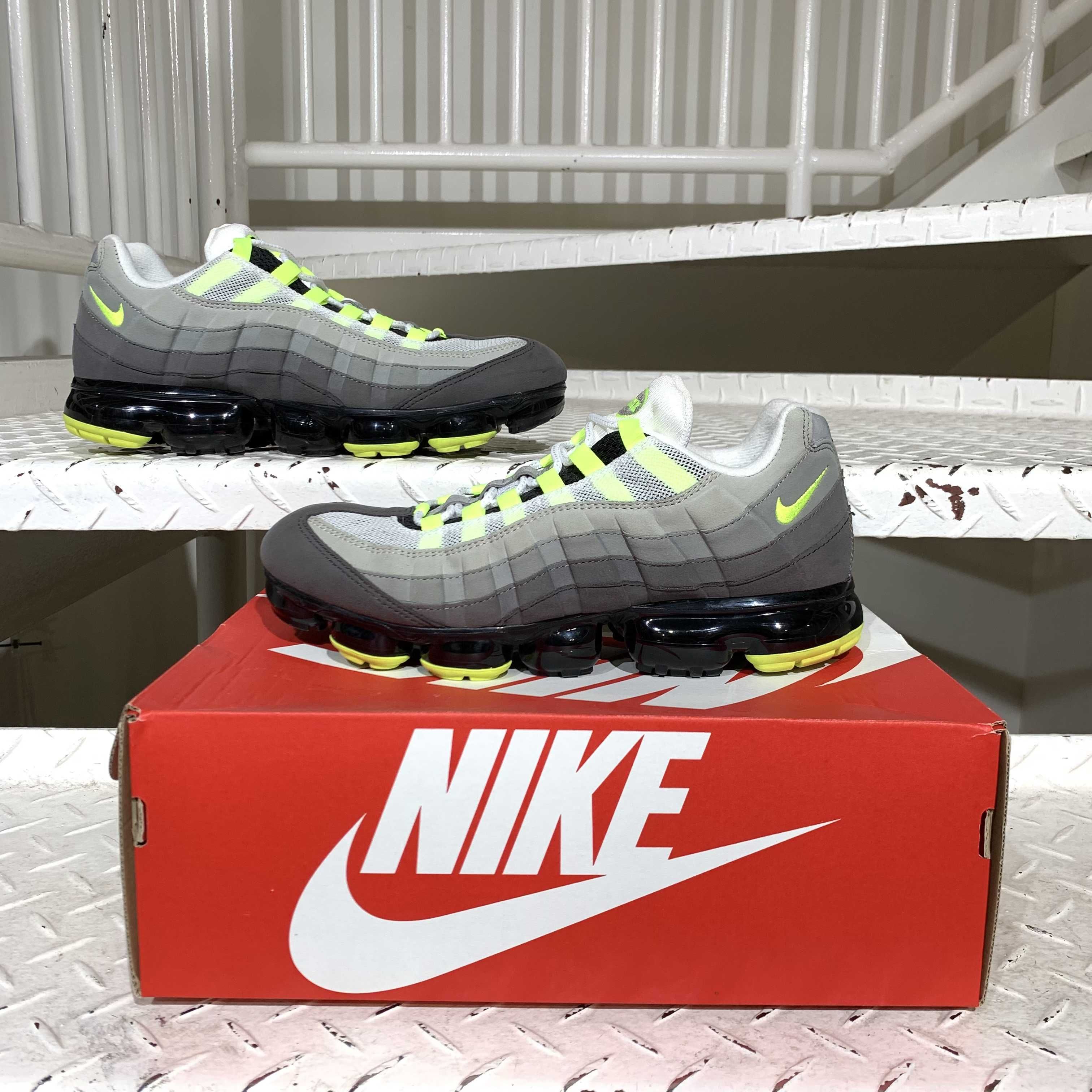 Nike Air Vapormax 95 "Neon"