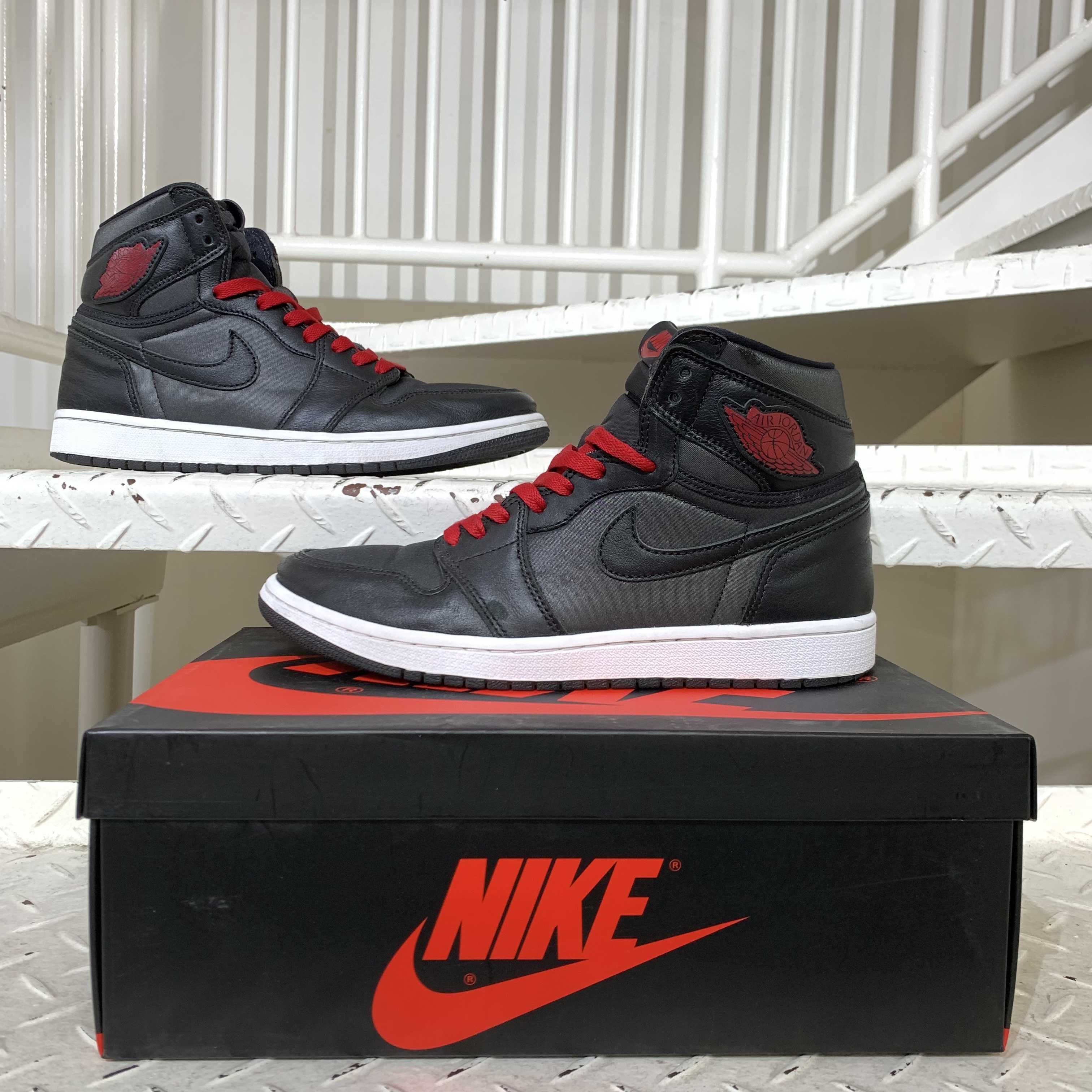 Nike Air Jordan 1 Retro High OG "Black/Metallic Silver/Gym Red"  