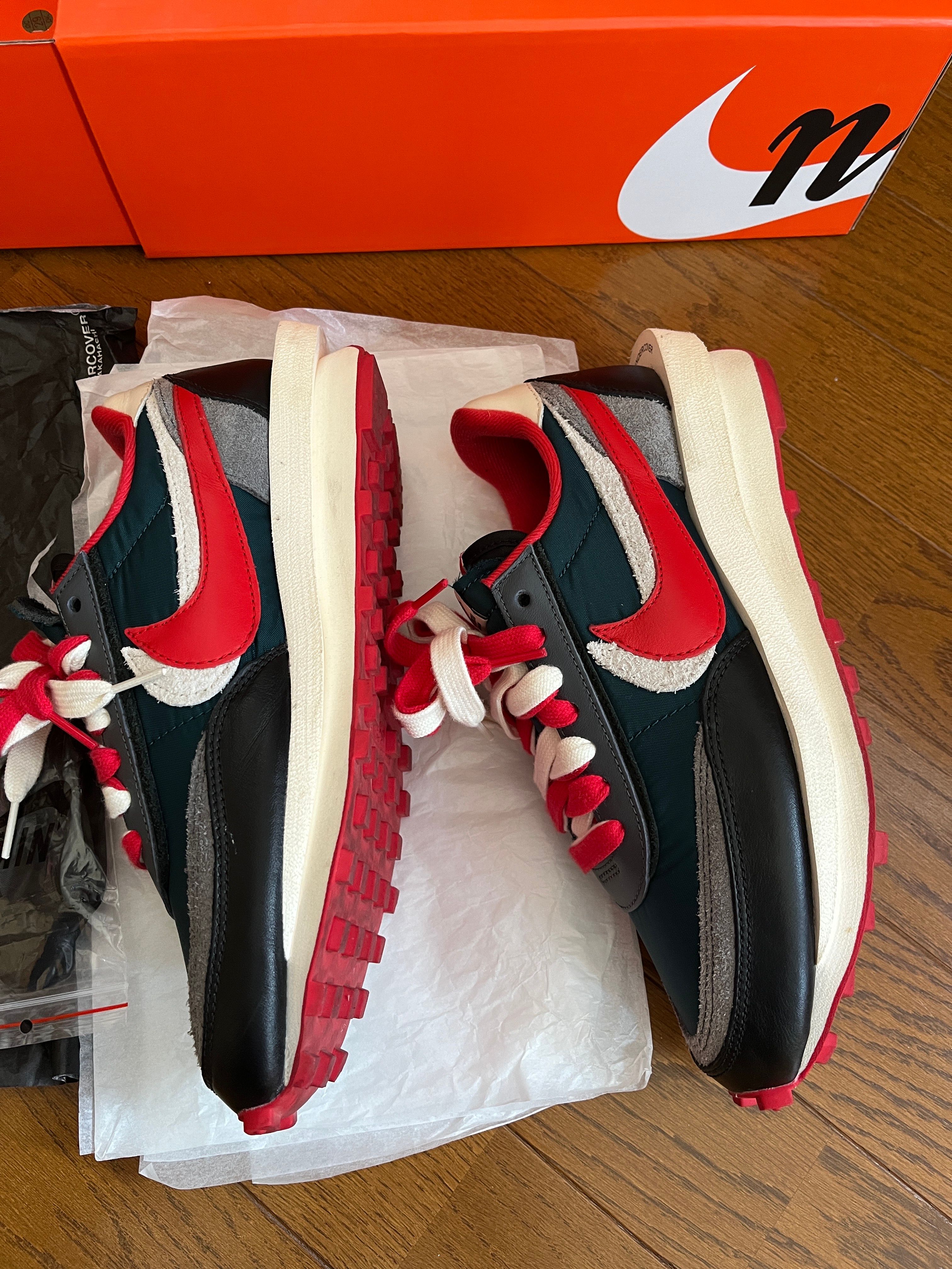 UNDERCOVER × sacai × Nike LD Waffle "Midnight Spruce/Pale Ivory-Dark Grey-University Red"