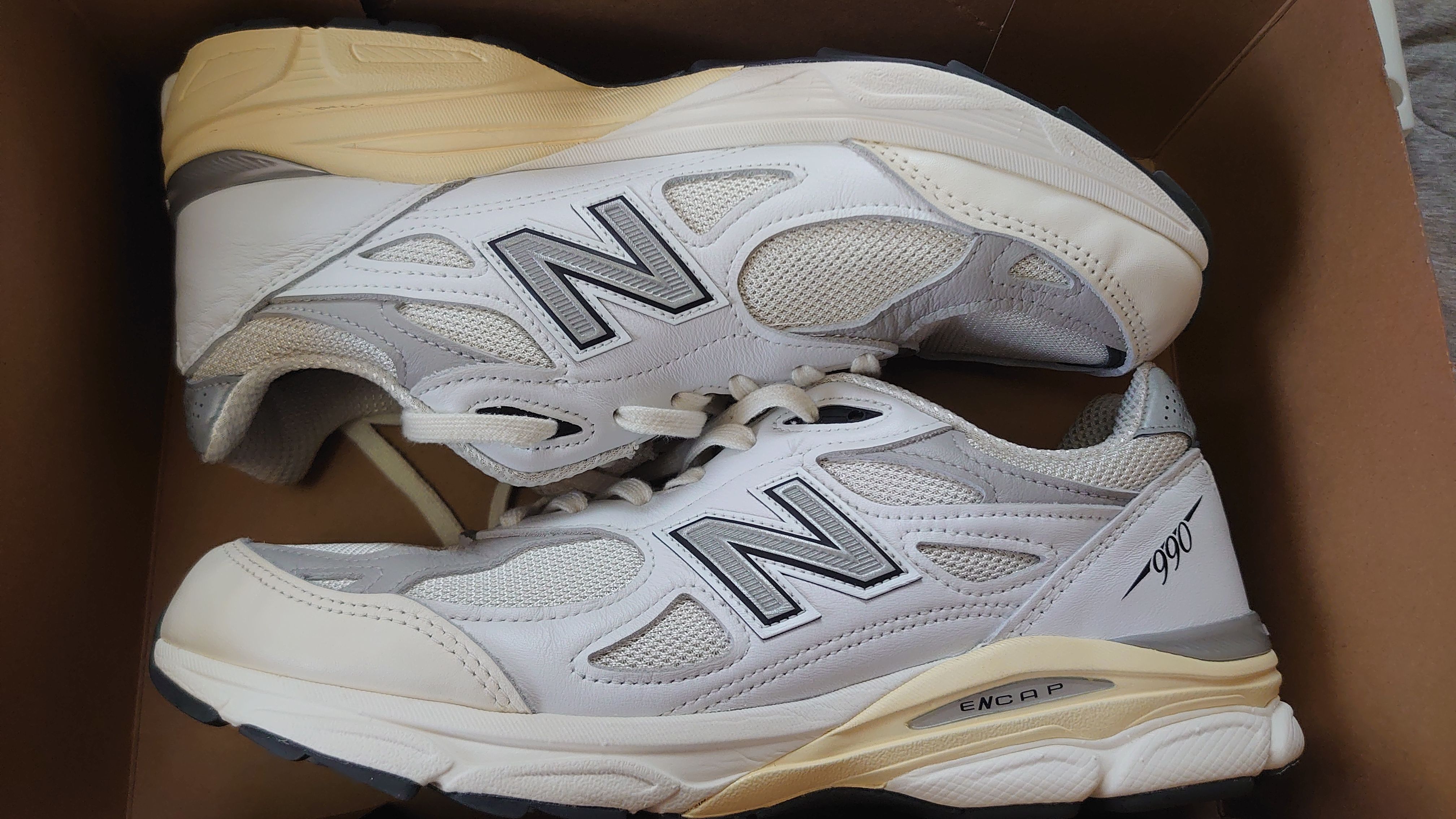 New Balance 990V3 "Sea Salt/Rain Cloud"