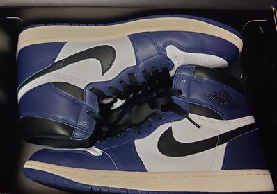 Nike Air Jordan 1 Retro High OG "Midnight Navy"