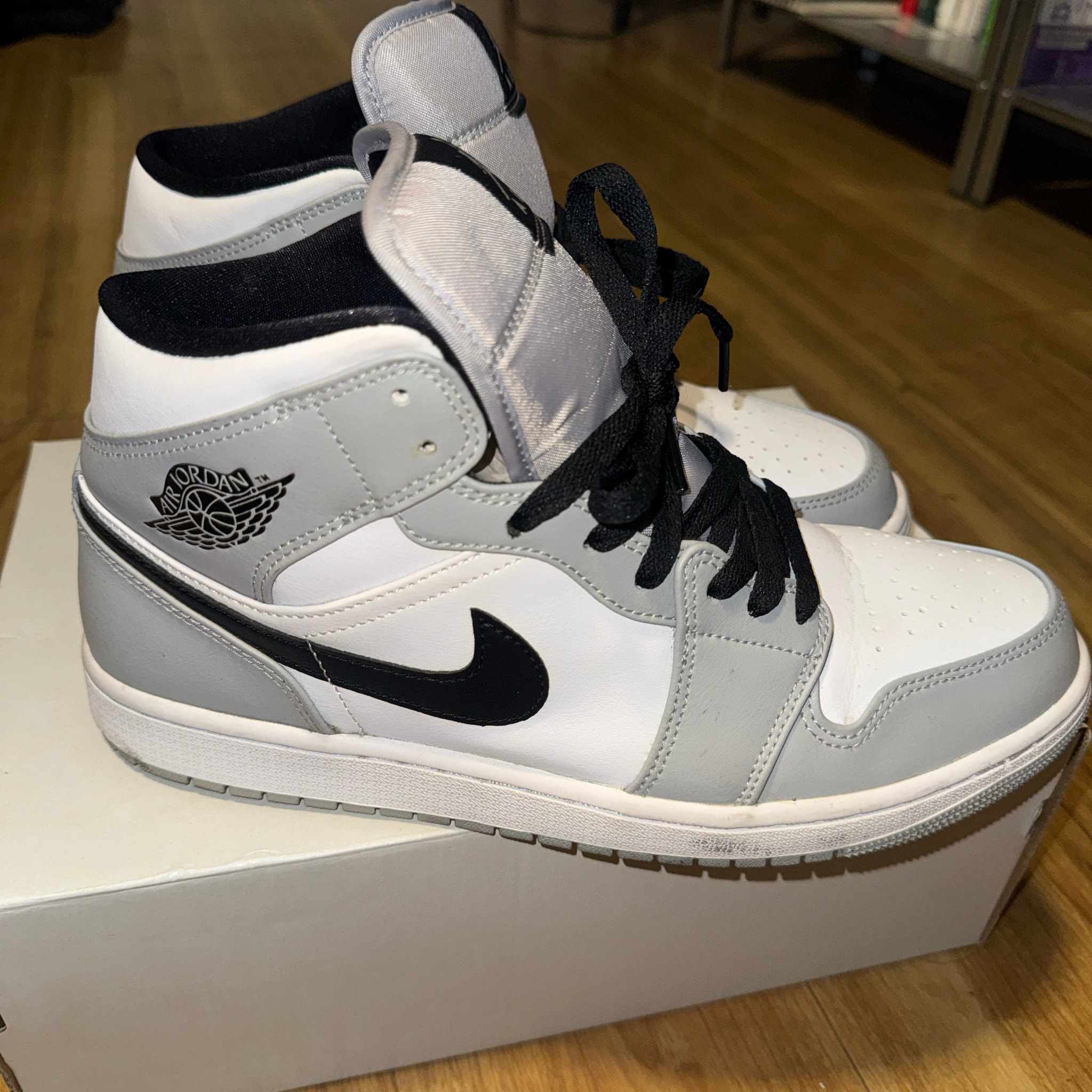 Nike Air Jordan 1 High OG "Bleached Coral"