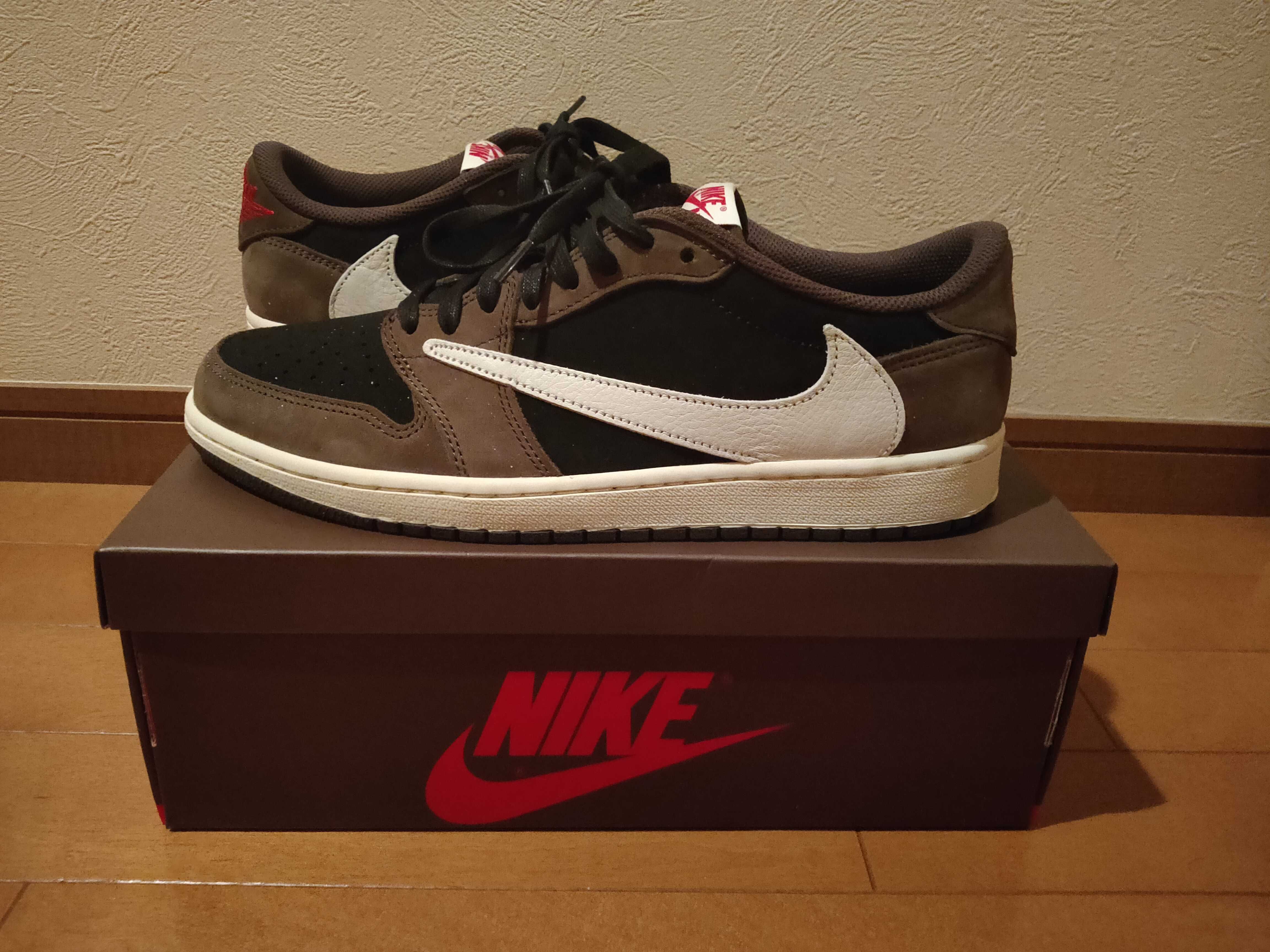 Travis Scott × Nike Air Jordan 1 Low OG SP-T "Black/Dark Mocha"