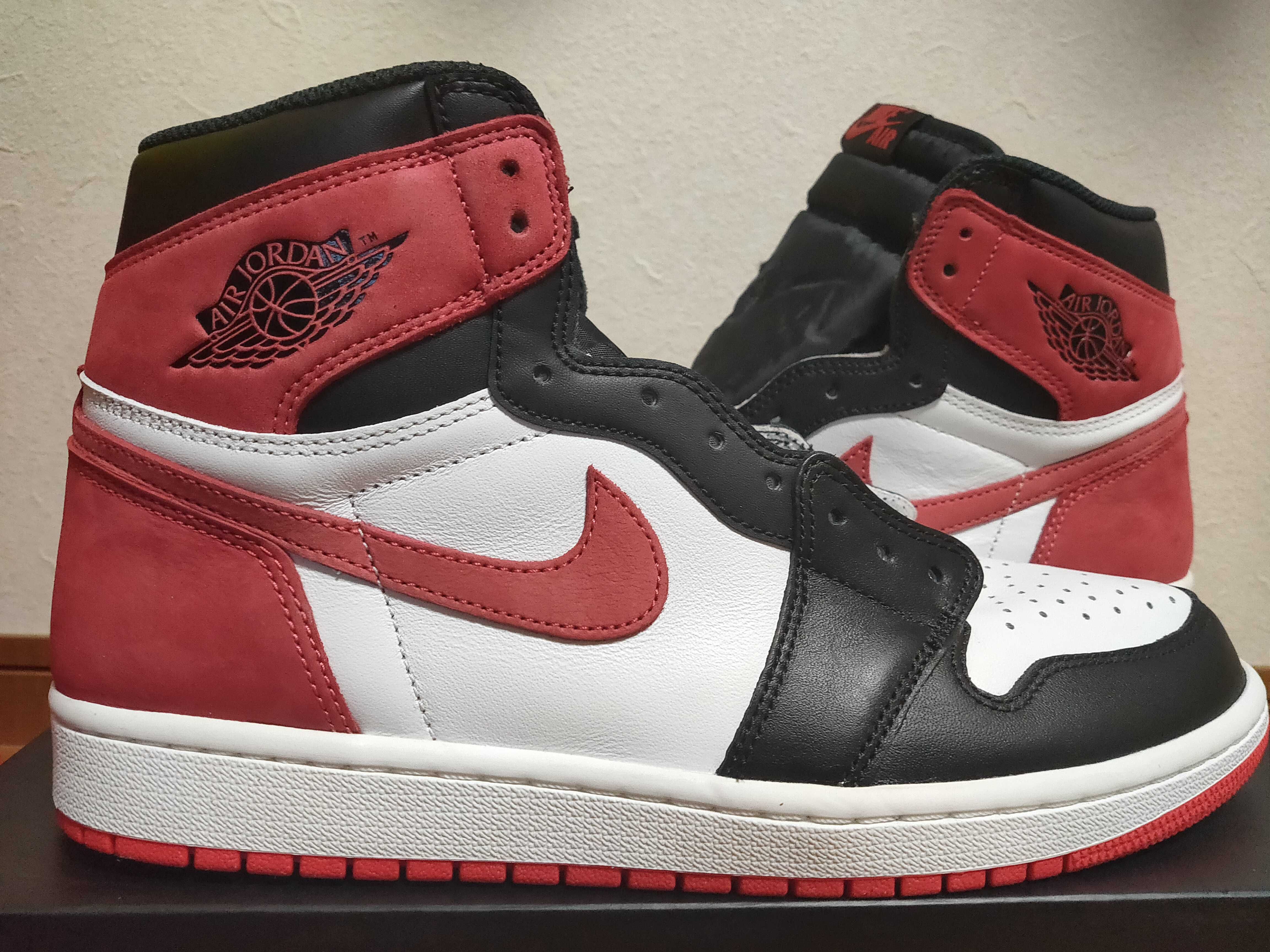 NIKE AIR JORDAN 1 RETRO HIGH "TRACK RED"
