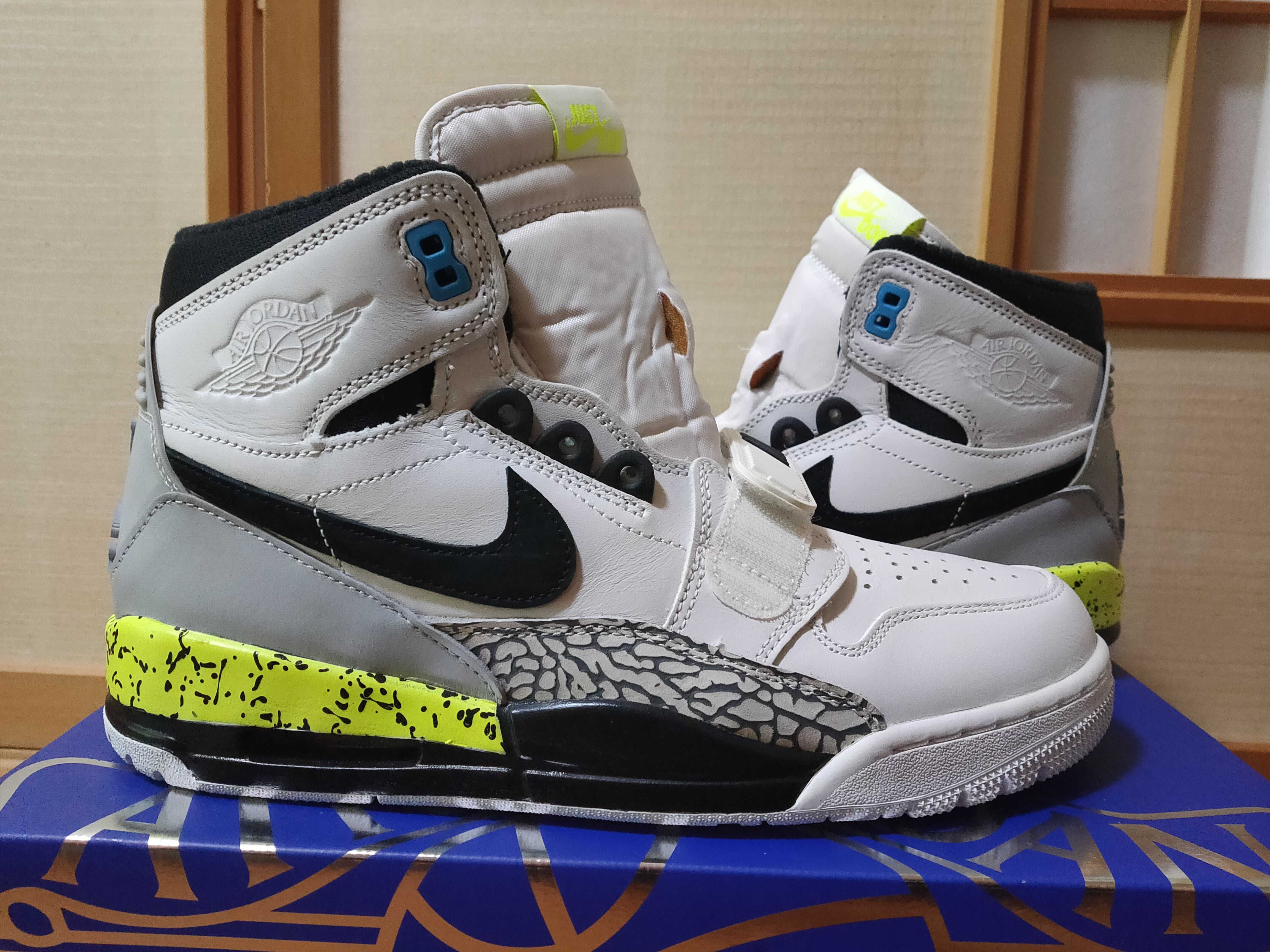 DON C × NIKE JORDAN LEGACY 312 BLACK-VOLT-VIVID BLUE