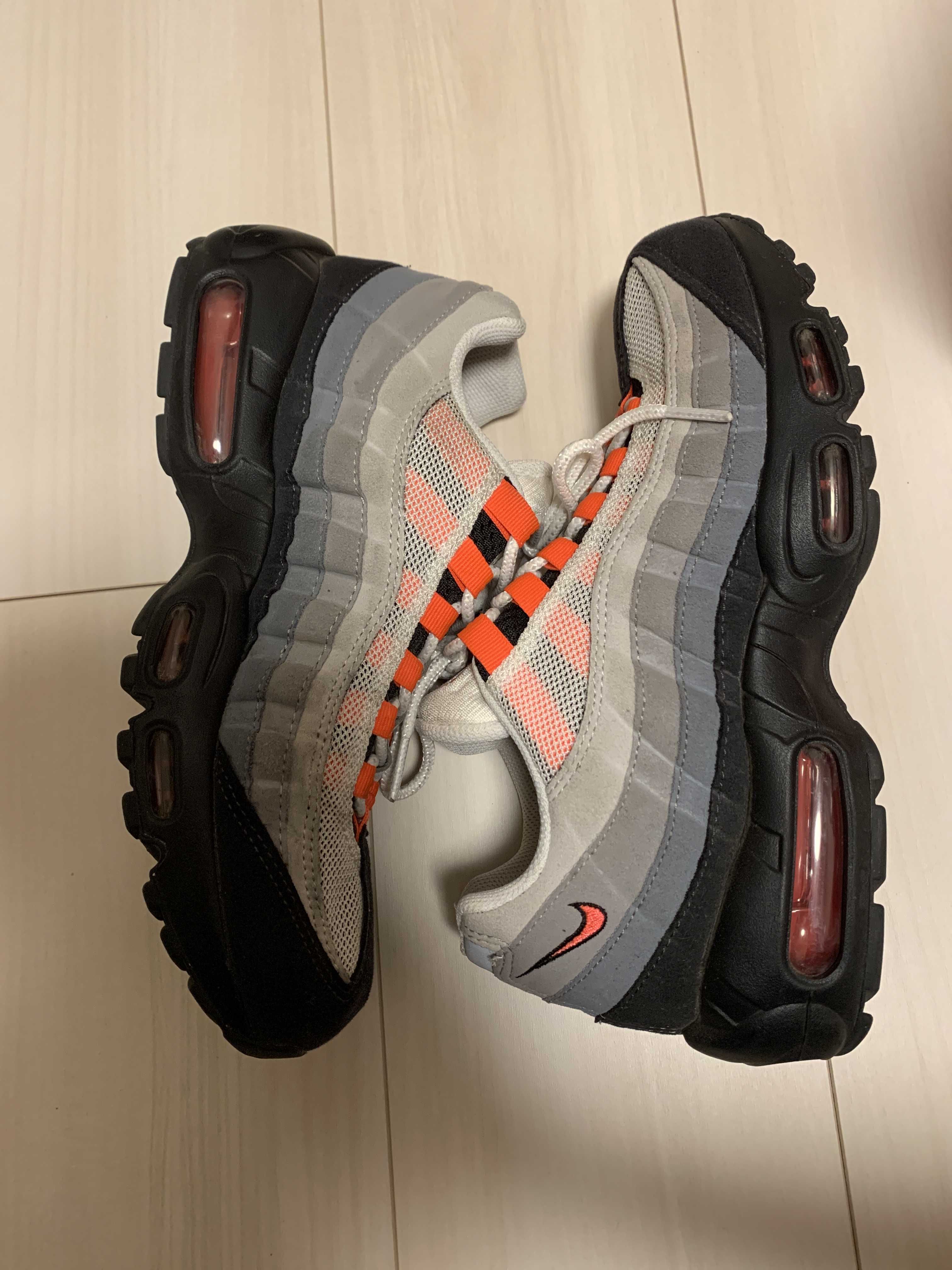 Nike Air Max 95 "White/Solar Red"