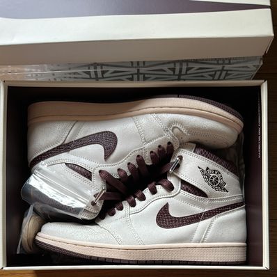 A Ma Maniere × Nike Air Jordan 1 Retro High OG "Sail and Burgundy"