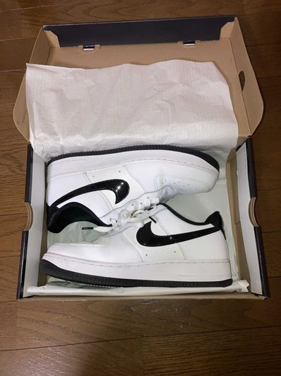 Nike Air Force 1 Low '07 LV8 "World Champ/White and Black"