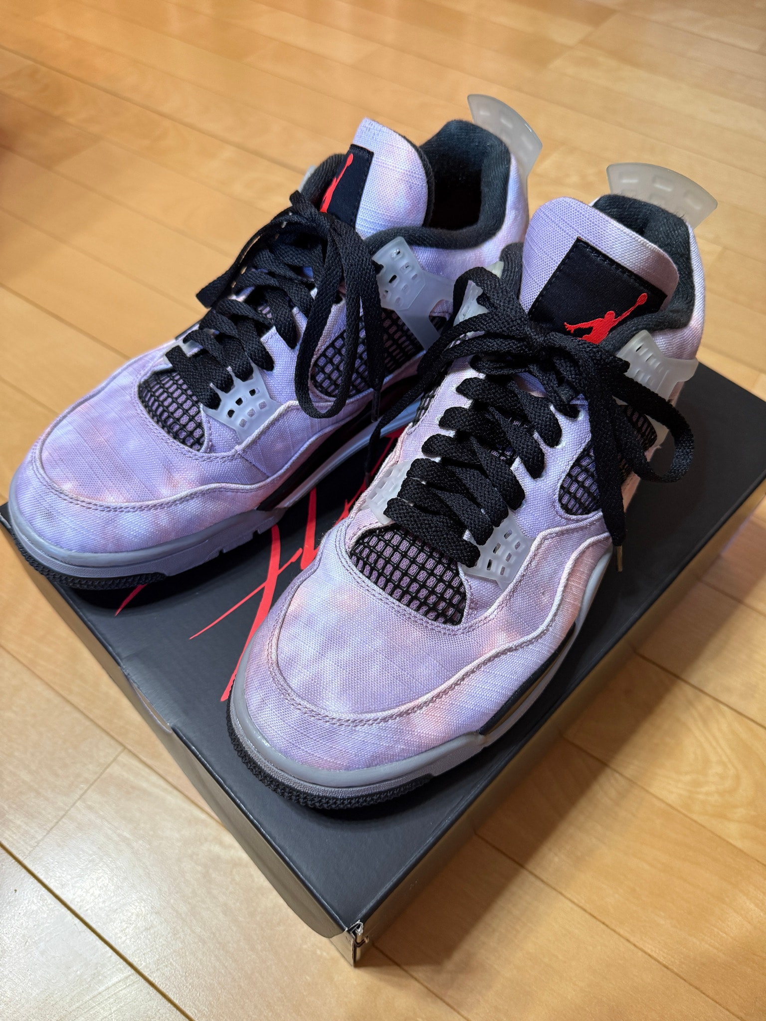 Nike Air Jordan 4 Retro 