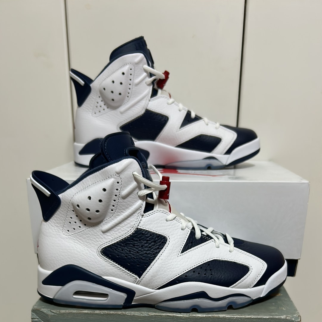 Nike Air Jordan 6 Retro "White and Midnight Navy"