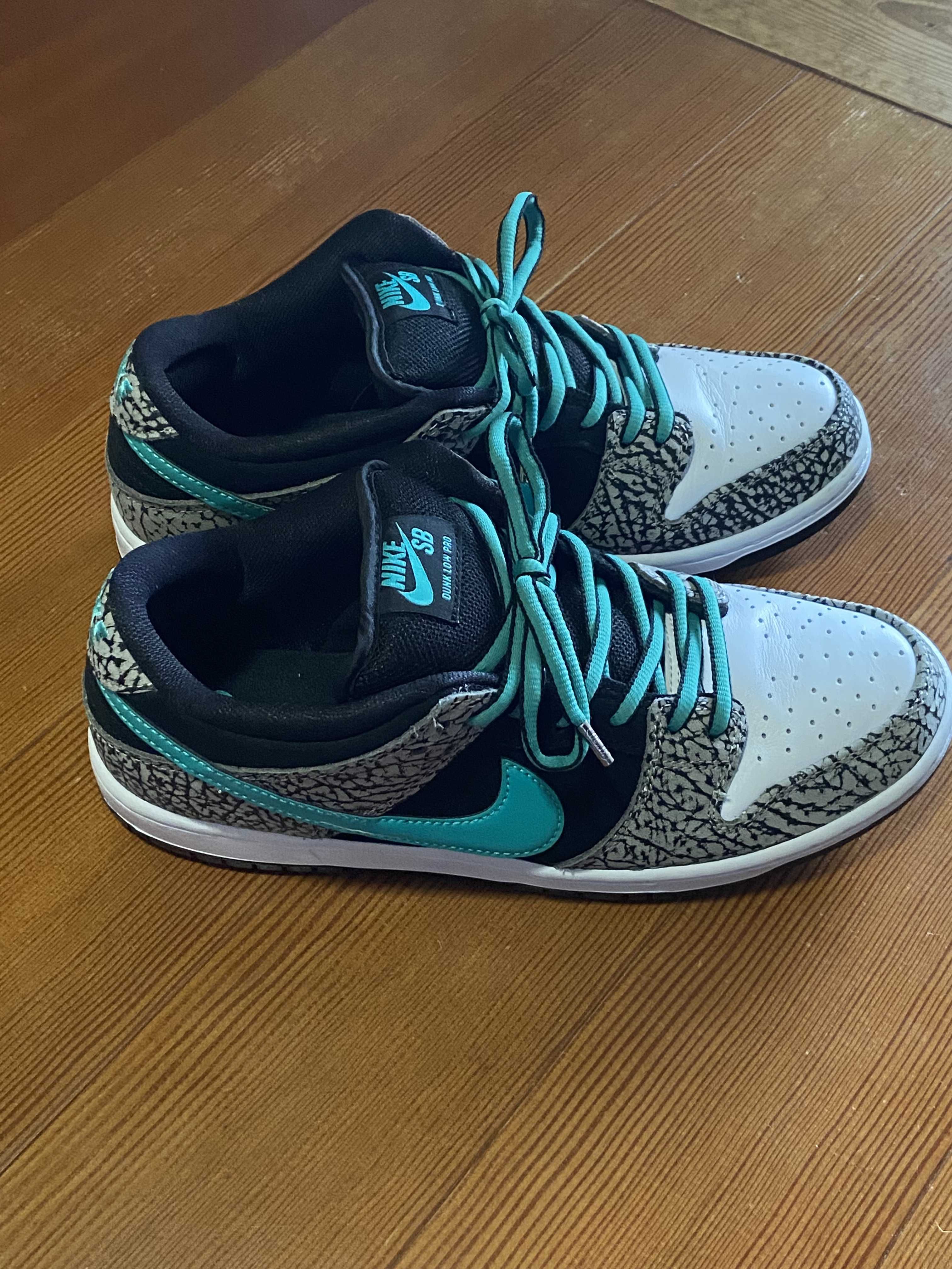 Nike SB Dunk Low "Elephant/Safari"