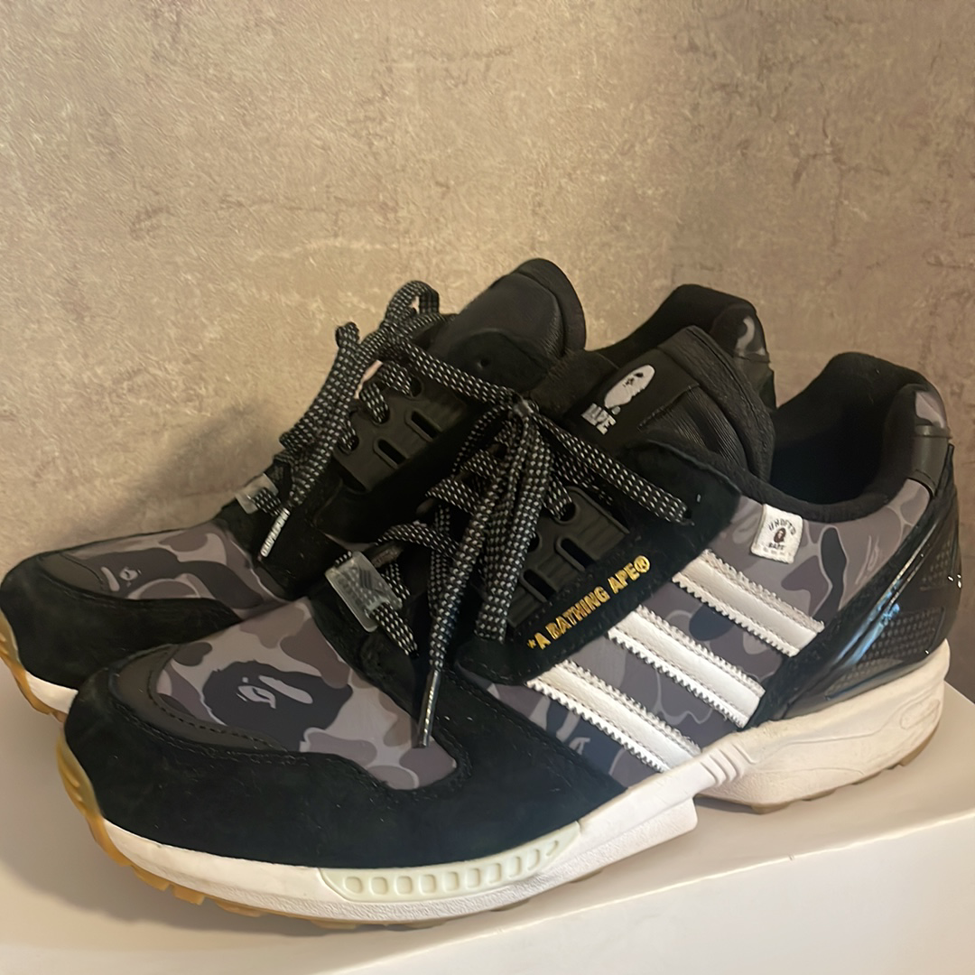 A BATHING APE × UNDEFEATED × adidas ZX8000 "Black"