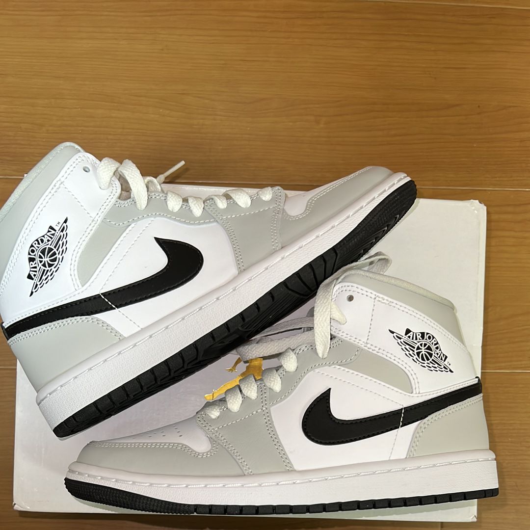 Nike Women's Air Jordan 1 Mid "Grey Fog/White/Black"