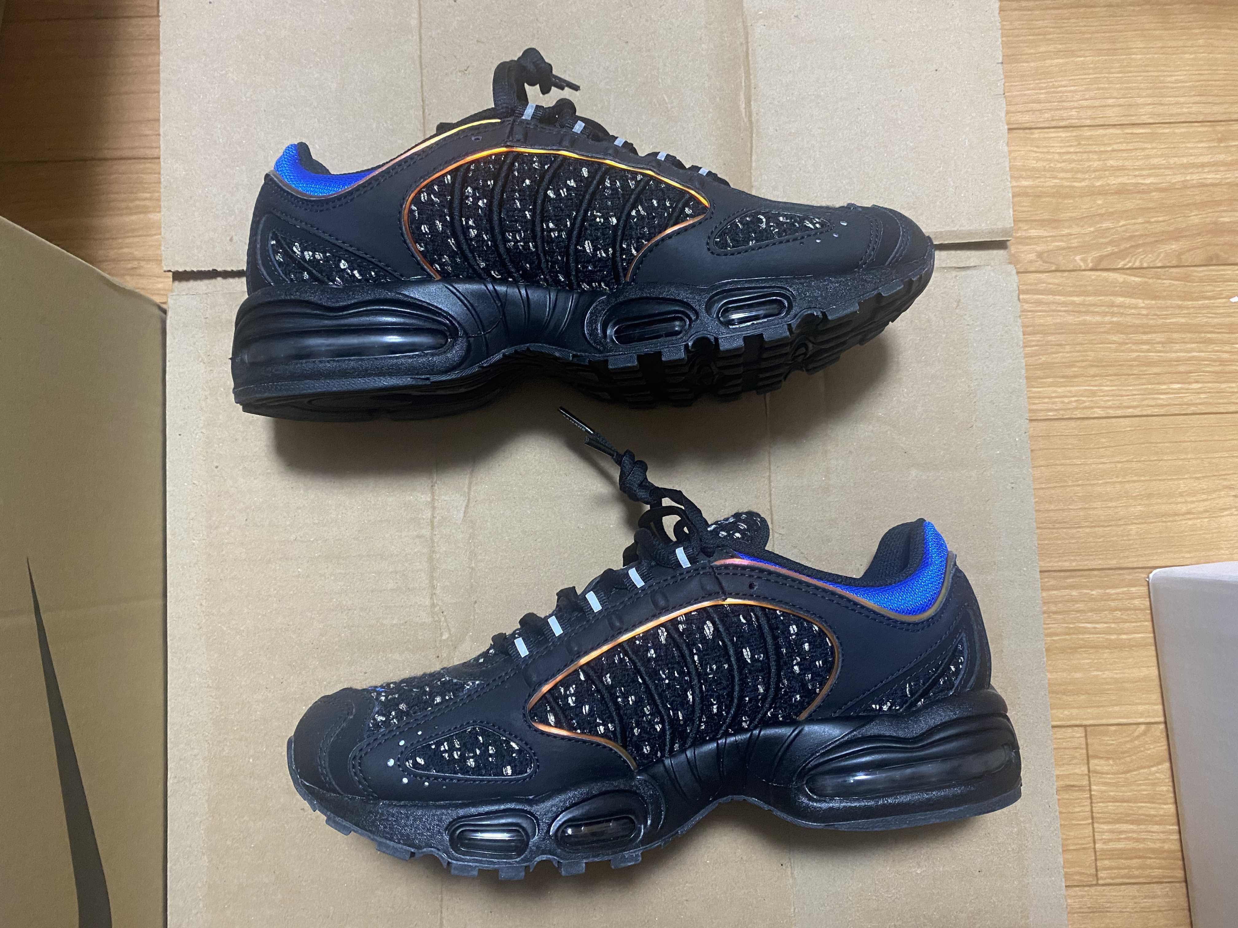 Supreme × Nike Air Max Tailwind 4 "Black"