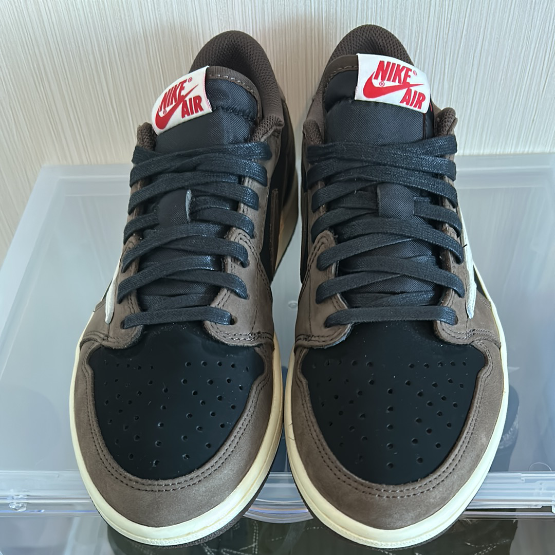 Travis Scott × Nike Air Jordan 1 Low OG SP-T "Black/Dark Mocha"