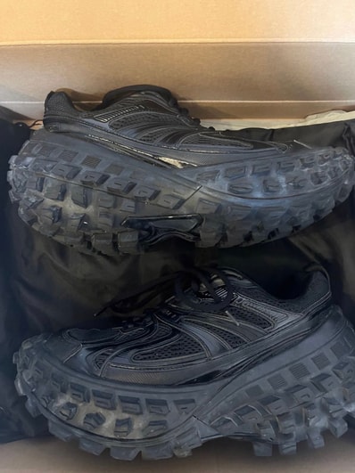 BALENCIAGA Bouncer (Defender) Sneaker "Black"