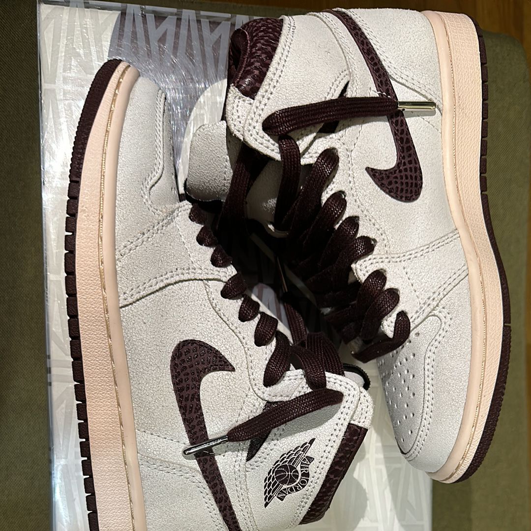 A Ma Maniere × Nike Air Jordan 1 Retro High OG "Sail and Burgundy"