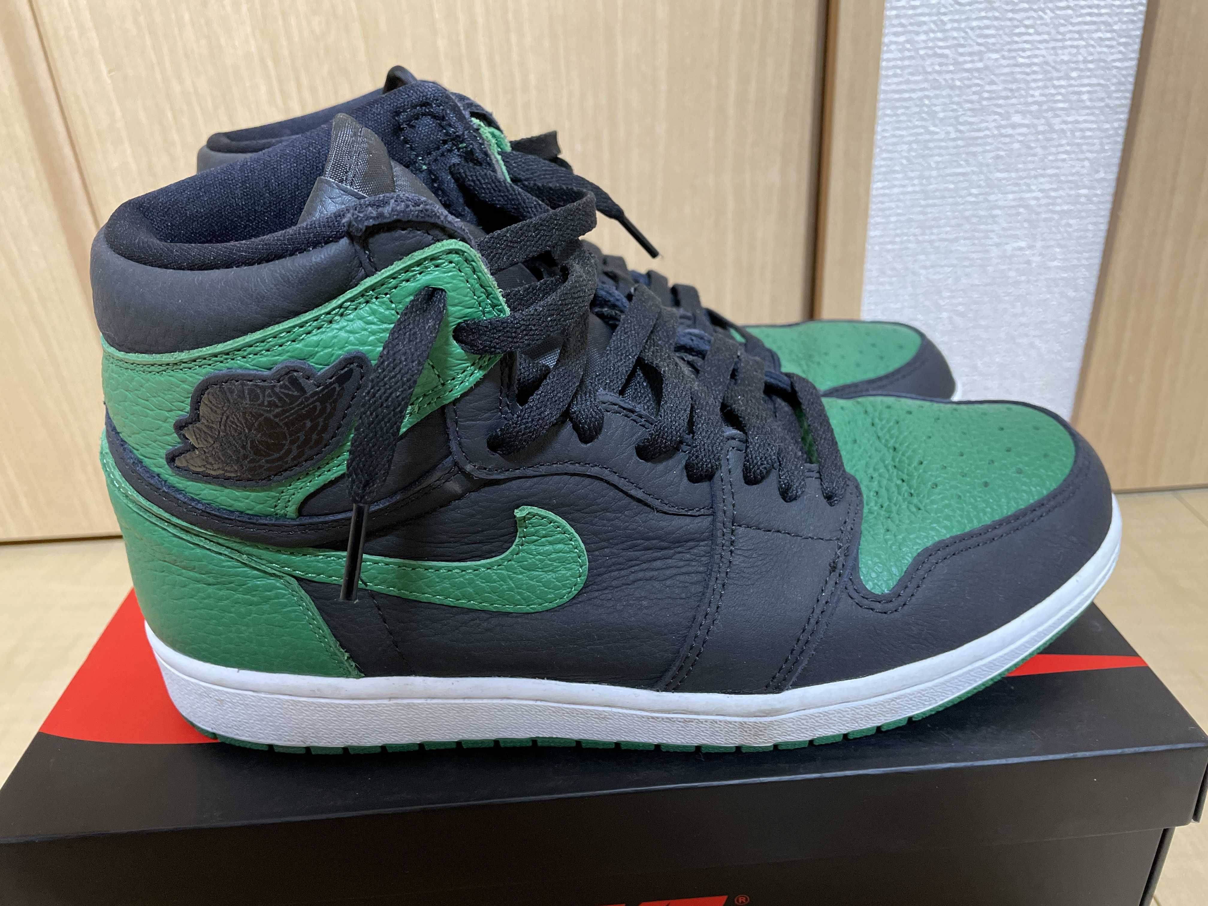 Nike Air Jordan 1 Retro High OG "Black/Pine Green" (2020)      