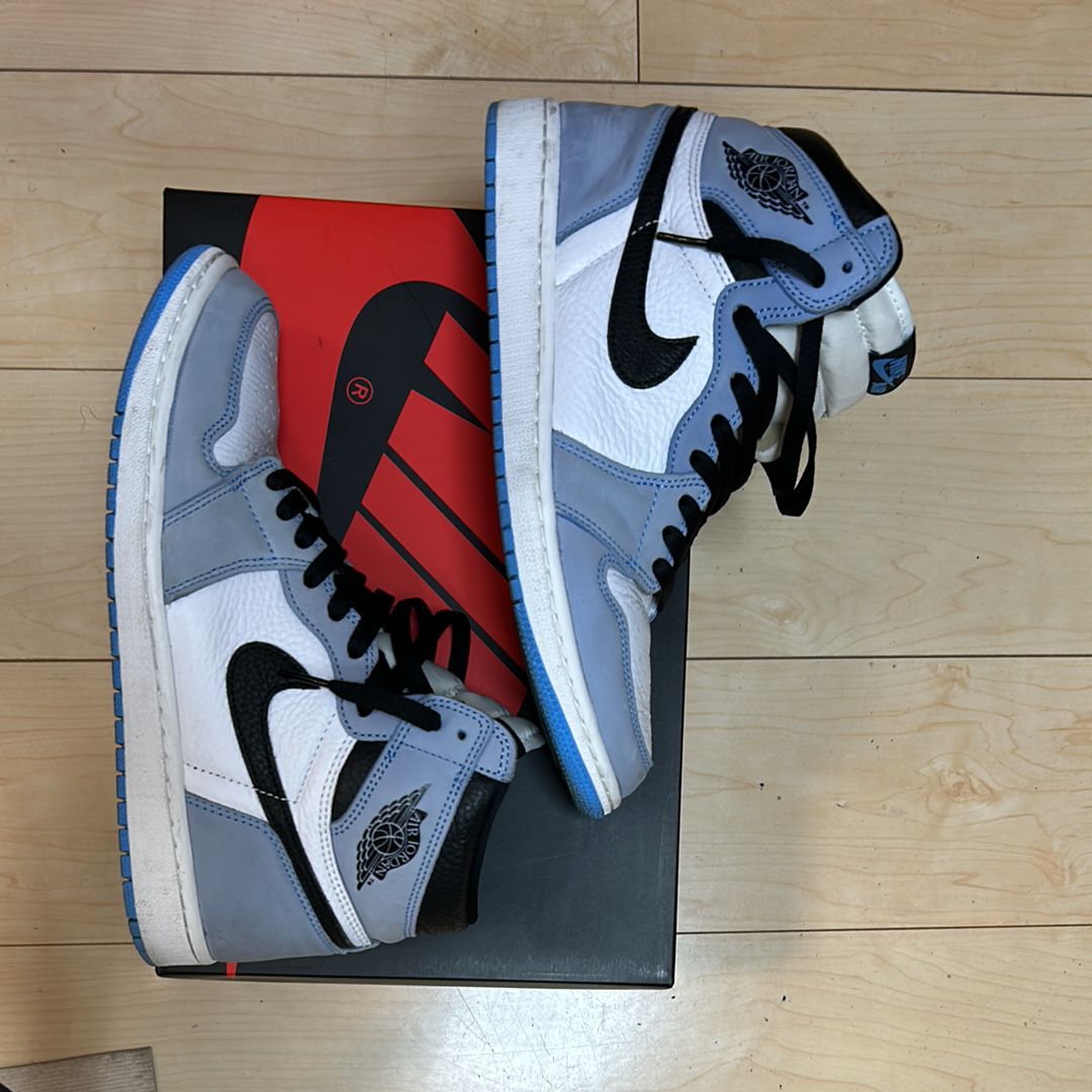 Nike Air Jordan 1 High OG "University Blue"