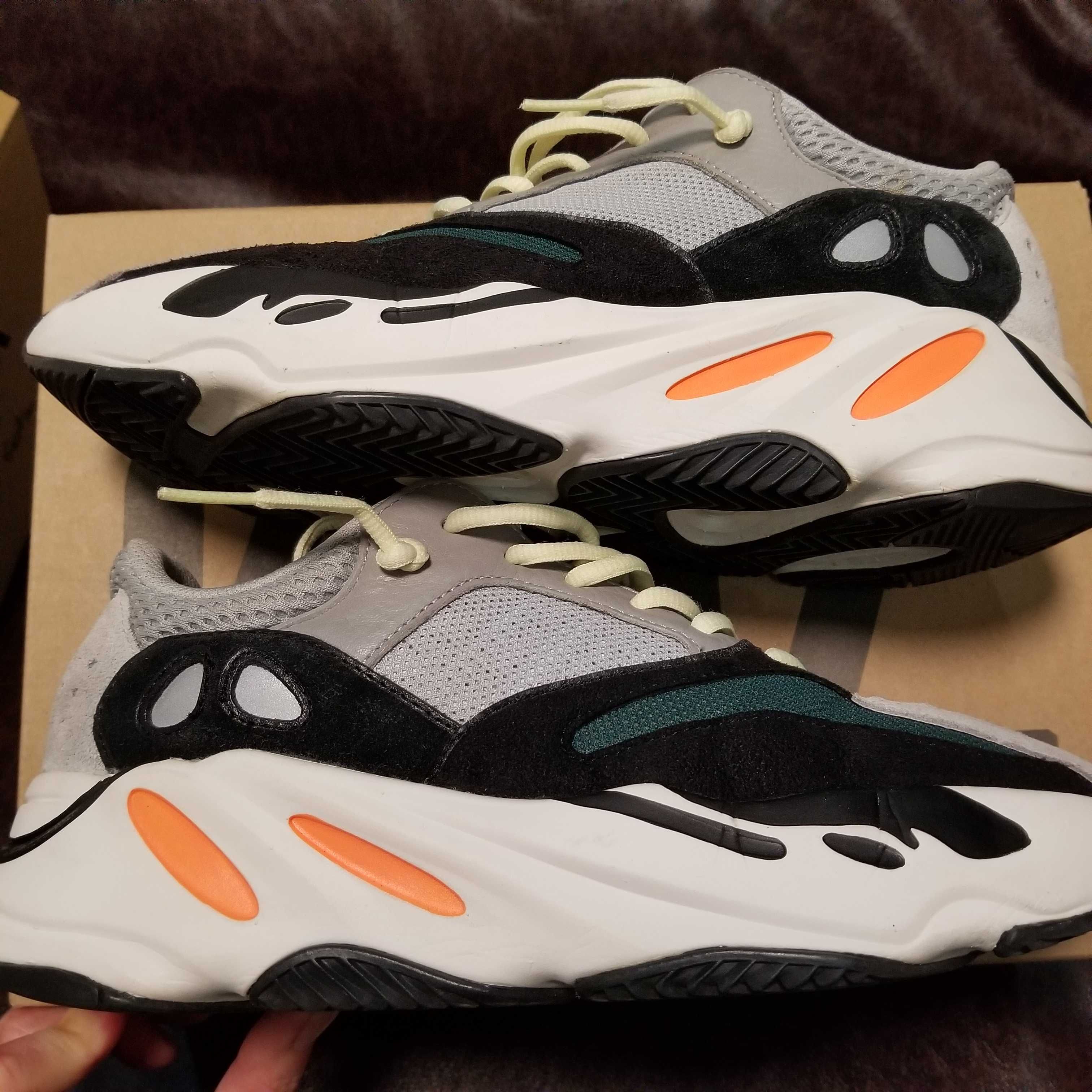 adidas YEEZY Boost 700 "Wave Runner"