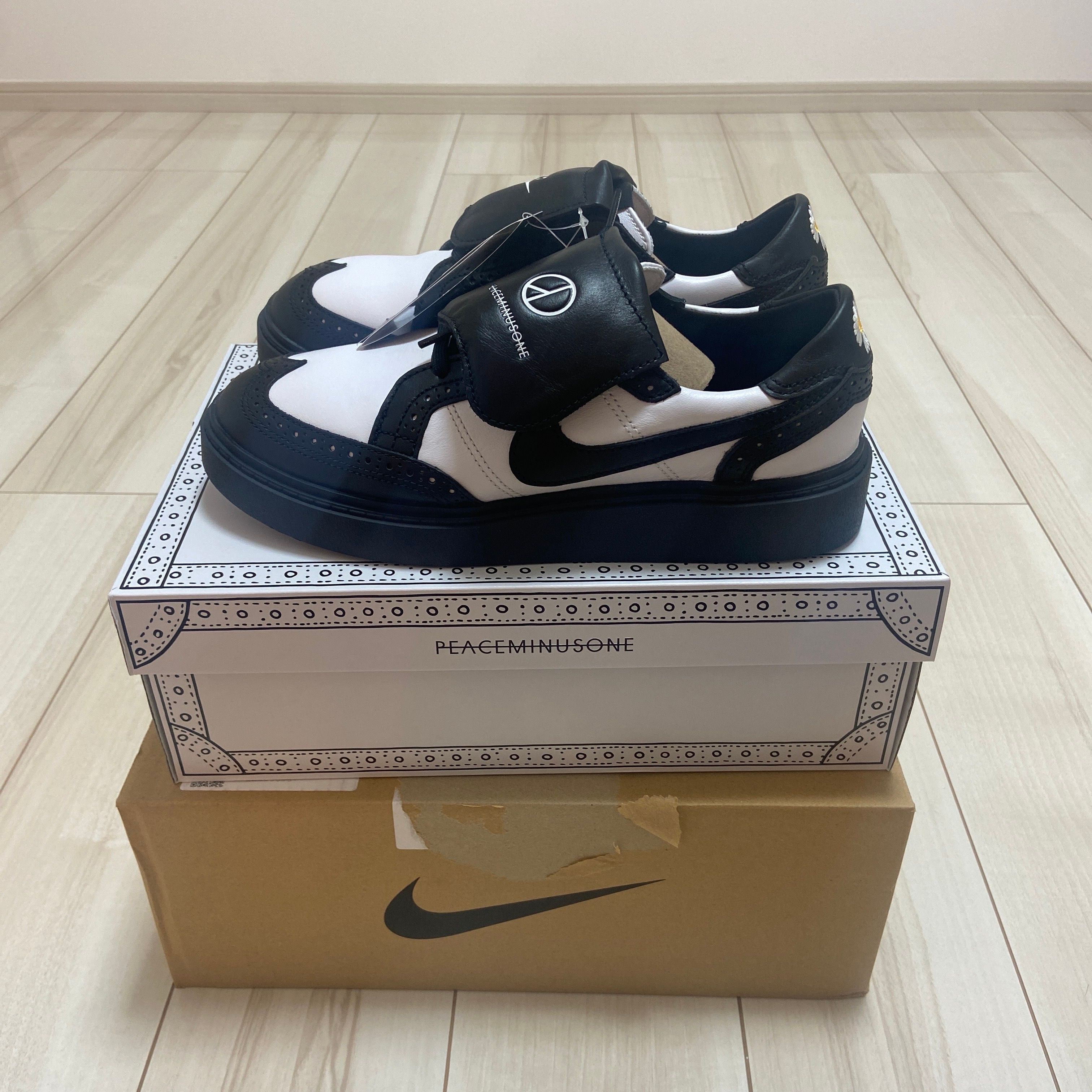 PEACEMINUSONE × Nike Kwondo 1 "Black and White" / G-DRAGON