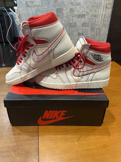 Nike Air Jordan 1 Retro High OG "Sail/University Red"