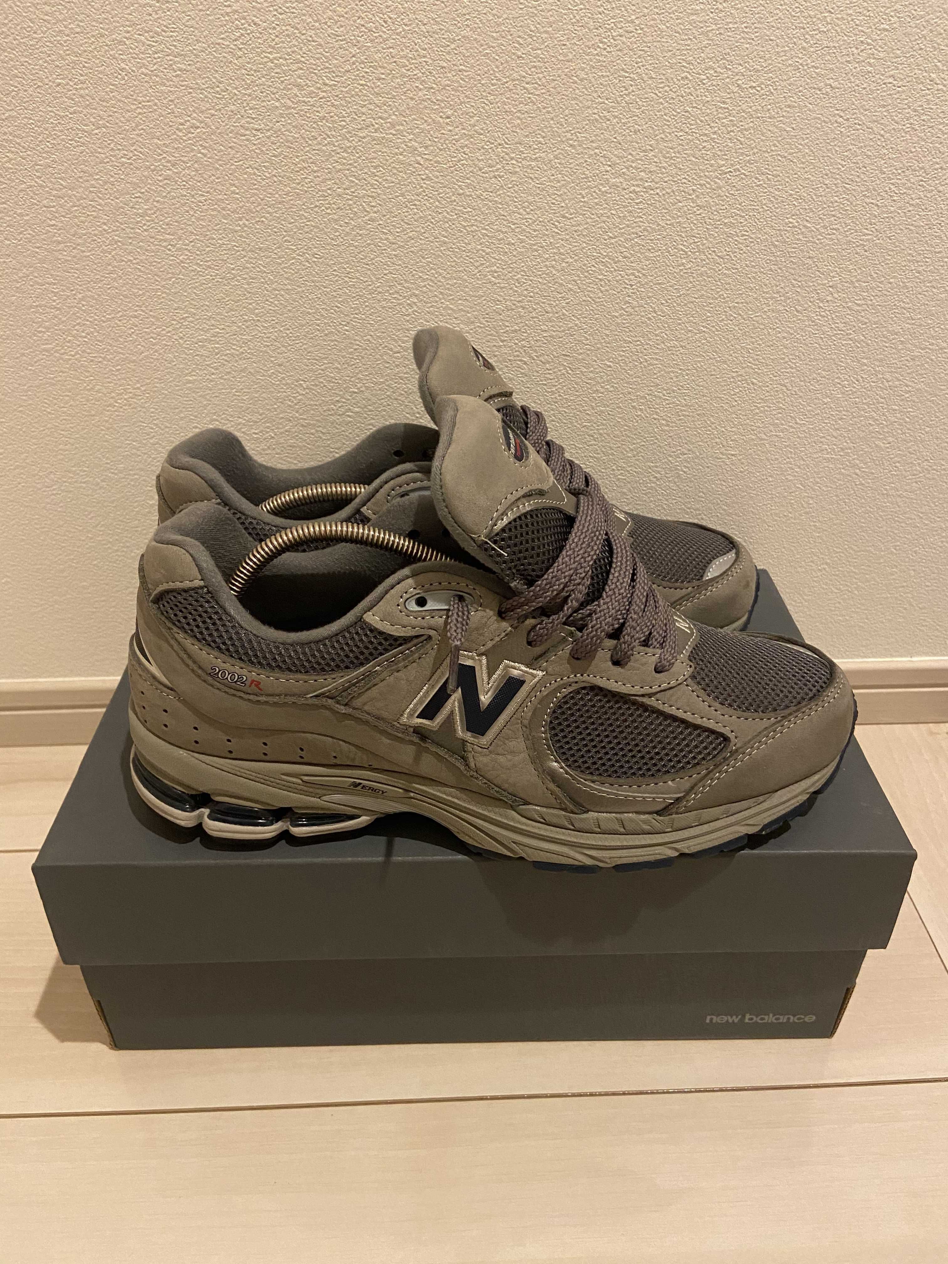 New Balance 2002R "Gray"
