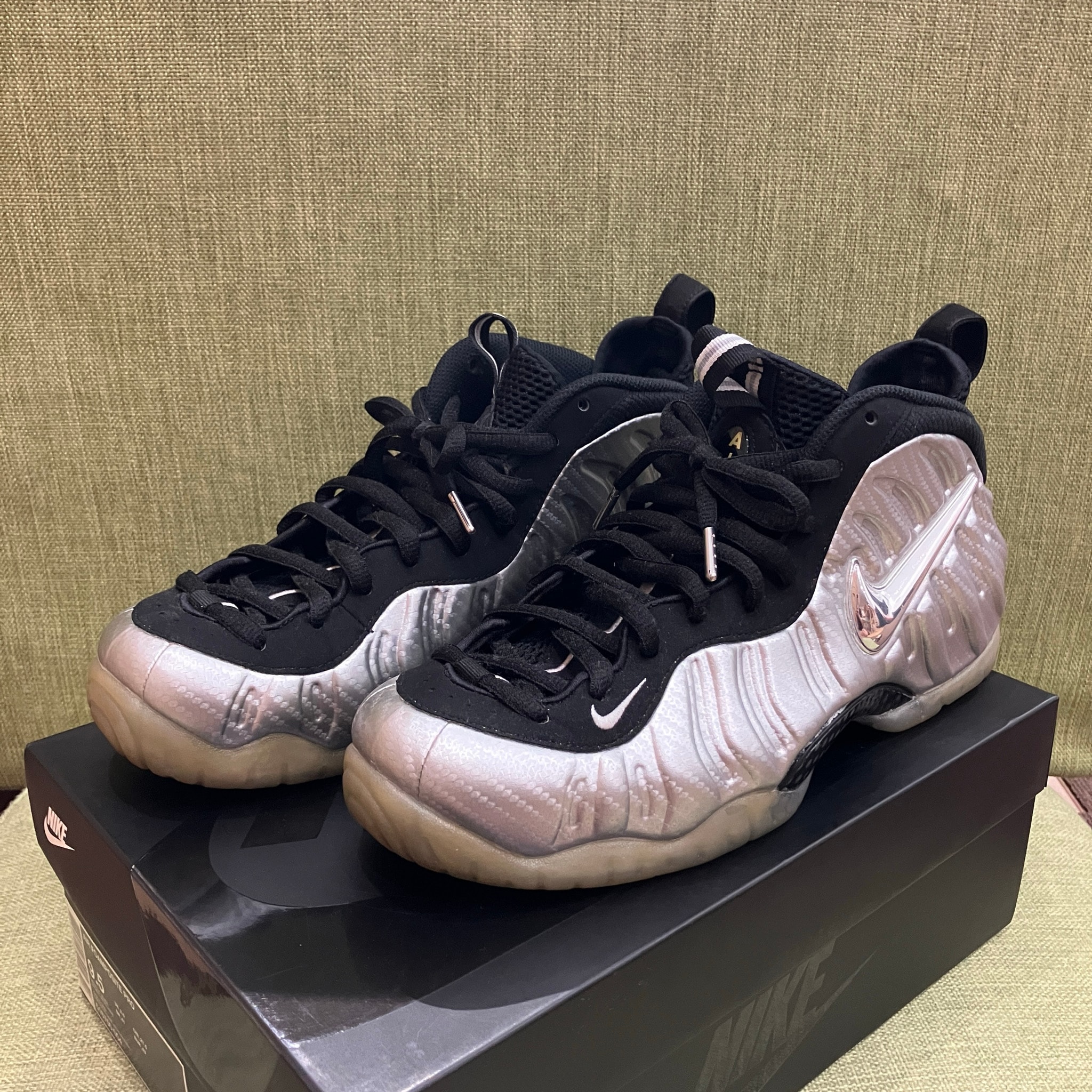 Nike Air Foamposite Pro "Silver Surfer"
