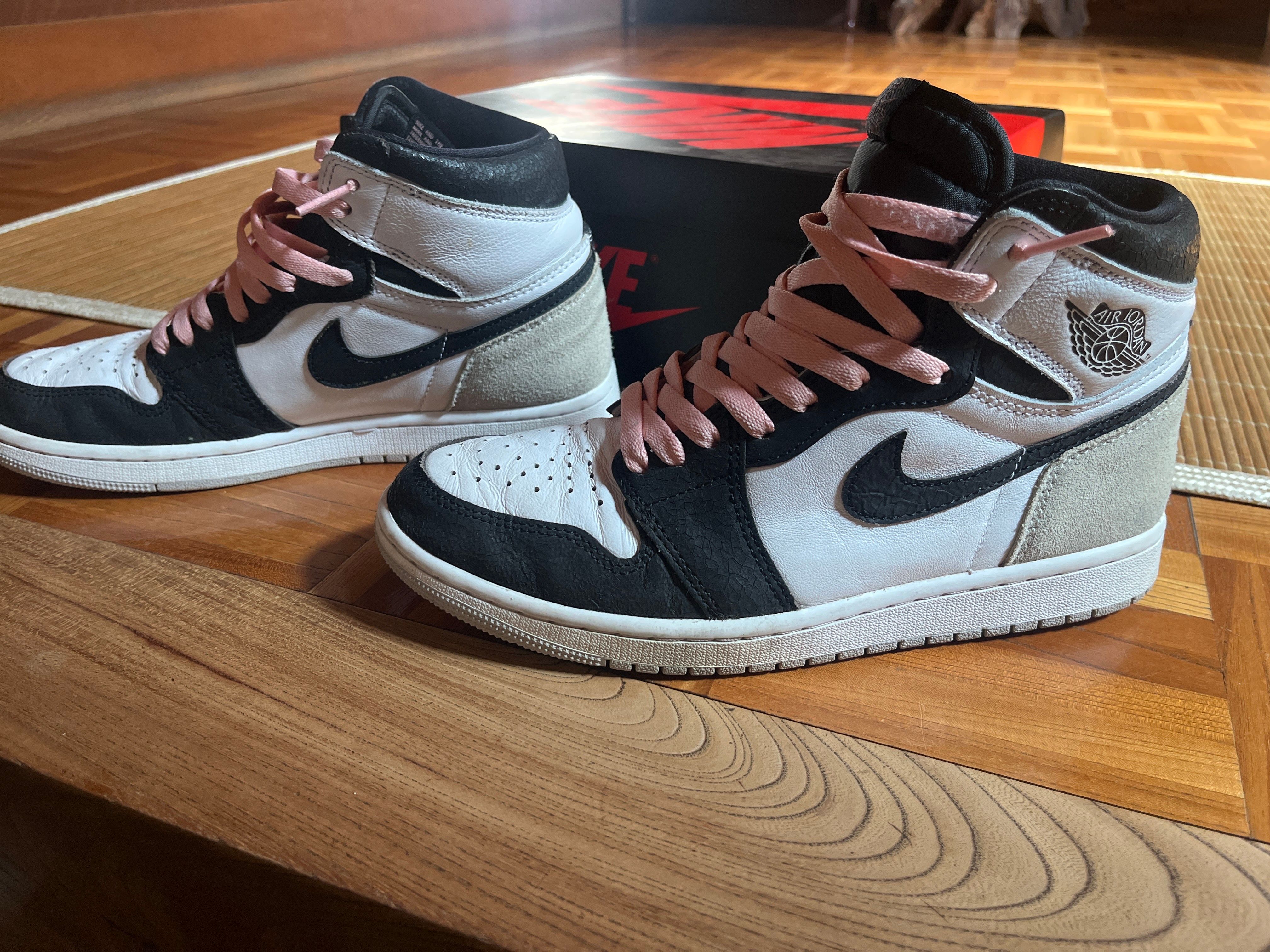 Nike Air Jordan 1 High OG "Bleached Coral"