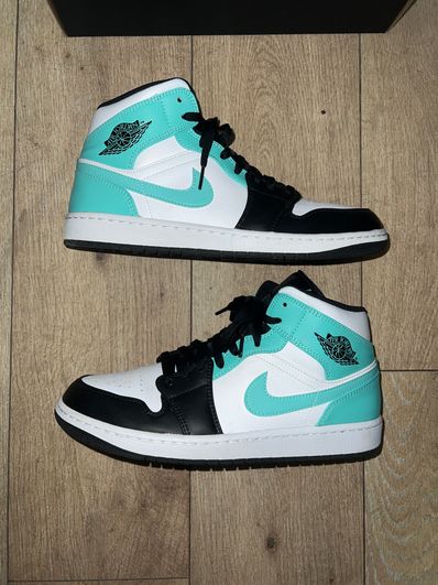 Nike Air Jordan 1 Mid "Tropical Twist"