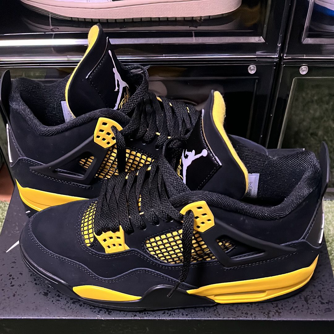 Nike Air Jordan 4 Retro "Thunder"(2023)
