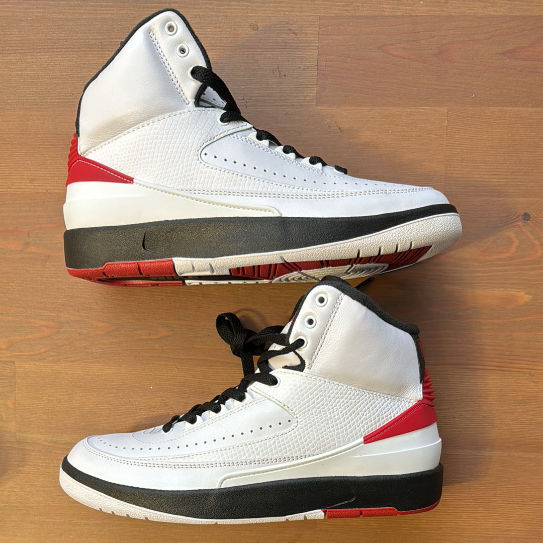 Nike GS Air Jordan 2 Retro OG "Chicago" (2022) 