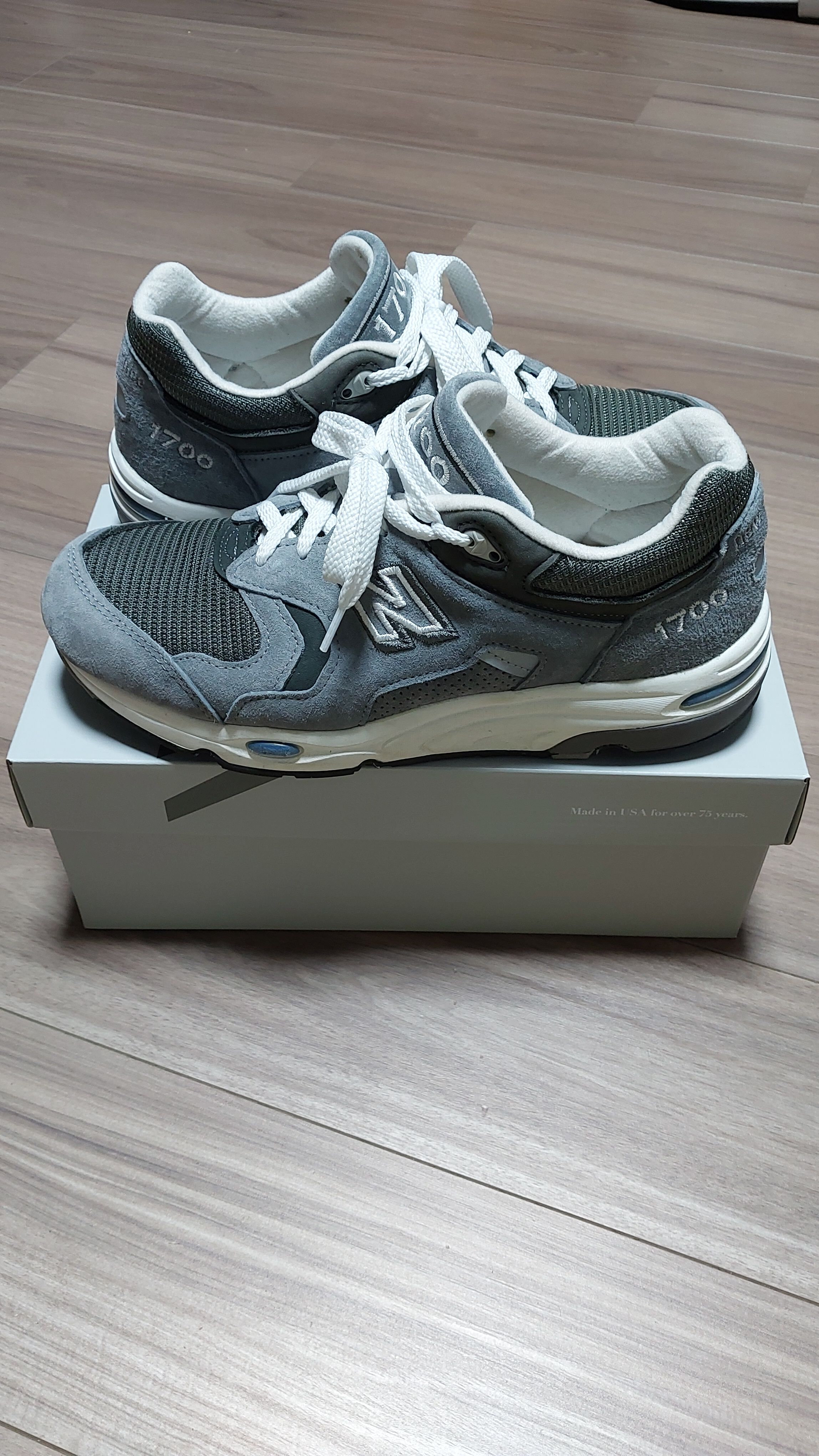 New Balance M1700GJ "Charcoal Grey"