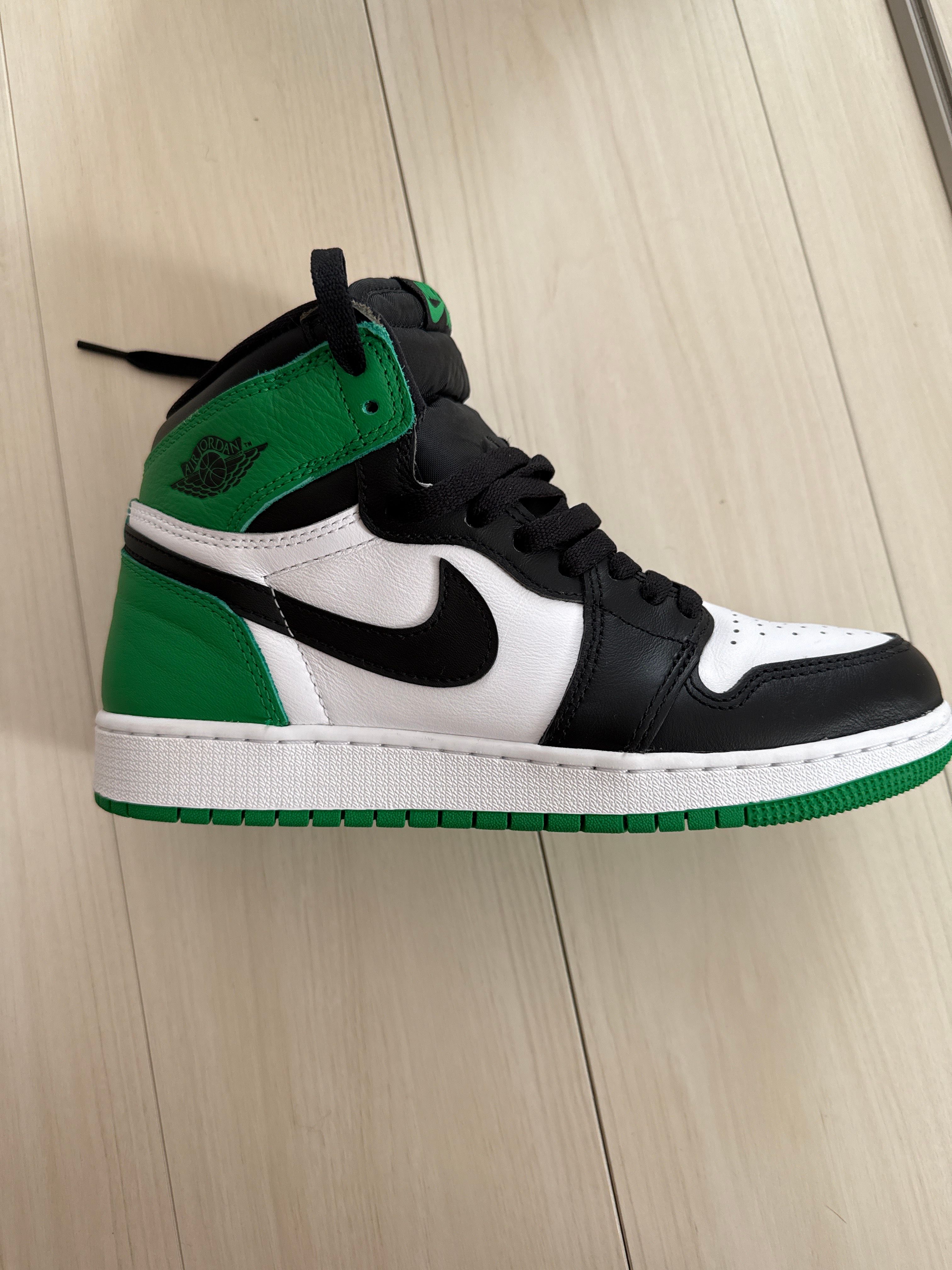 Nike GS Air Jordan 1 Retro High OG "Celtics/Black and Lucky Green" (2023)