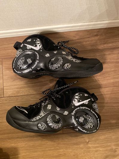 Supreme × Nike Air Zoom Flight 95 SP "Black/White"