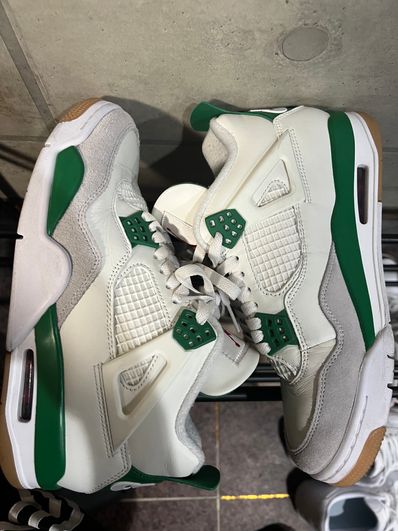 Nike SB × Air Jordan 4 Retro SP "Pine Green"