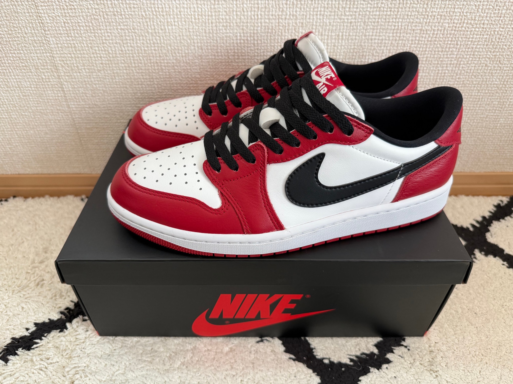 Nike Air Jordan 1 Retro Low OG "Chicago" (2025)